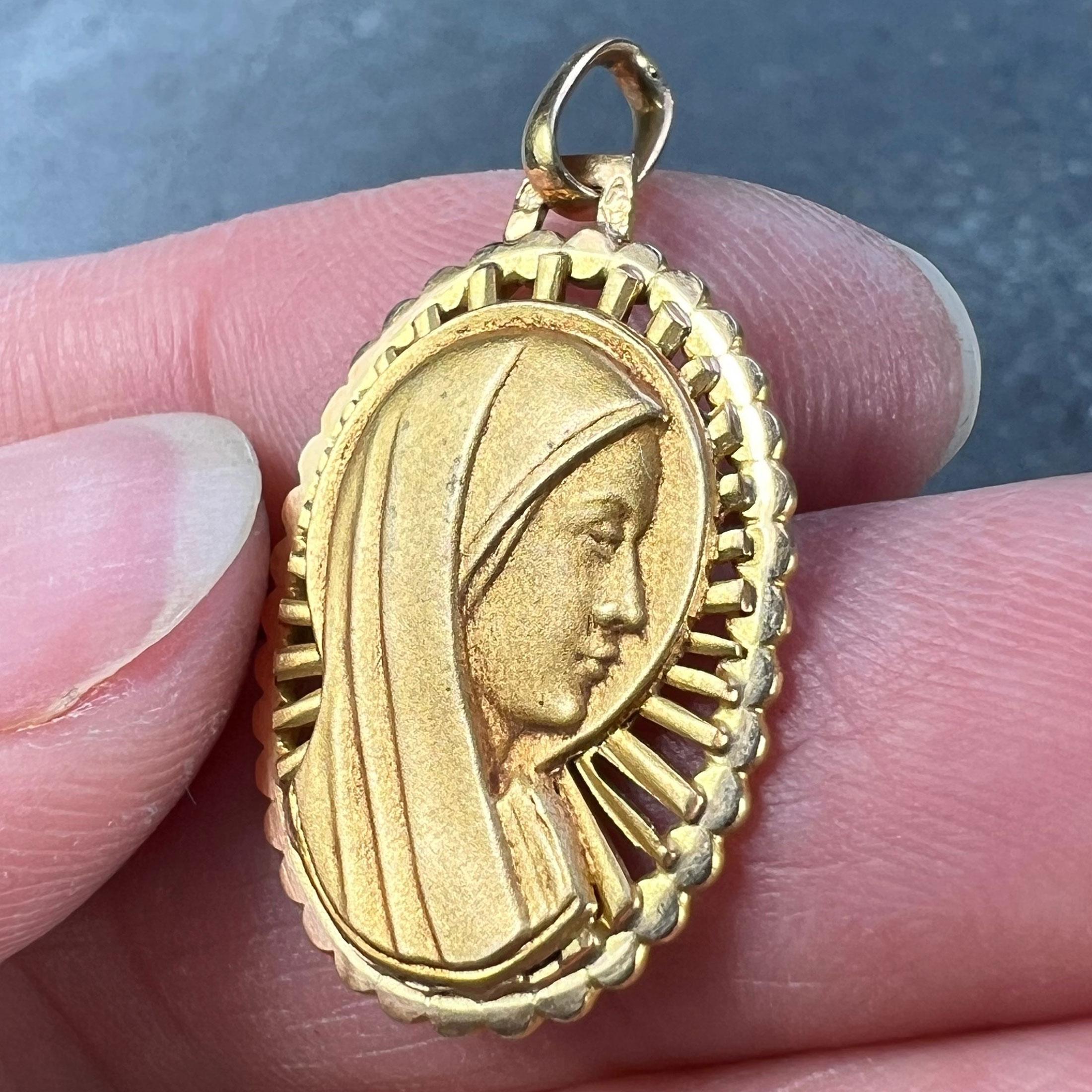 French Virgin Mary 18K Yellow Gold Religious Medal Pendant For Sale 2