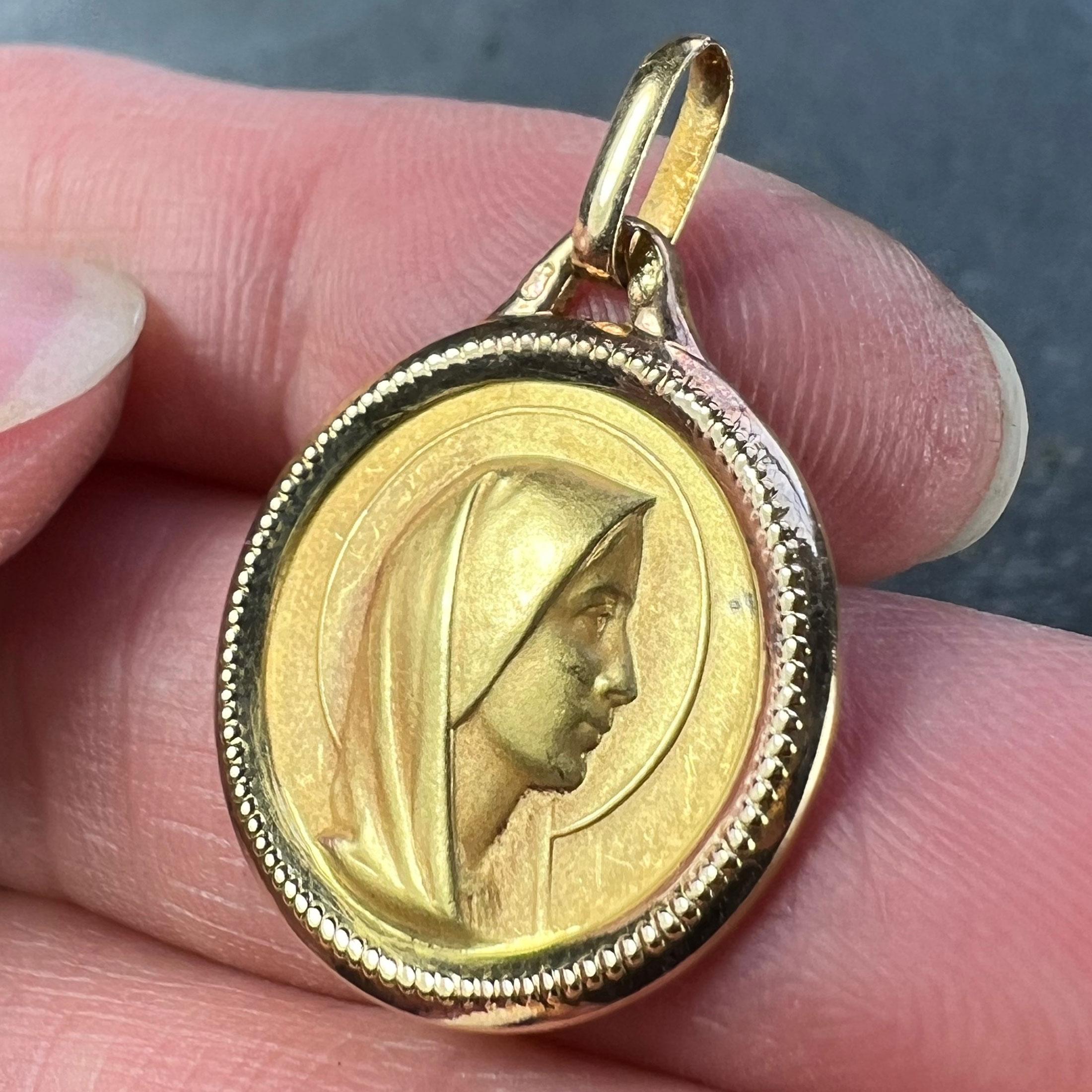 French Virgin Mary 18K Yellow Gold Religious Medal Pendant For Sale 2