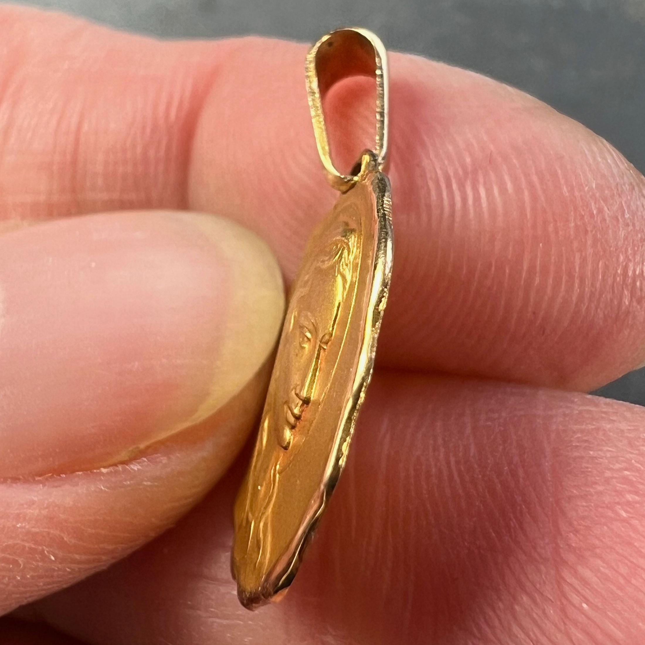 Colgante Medalla Religiosa Virgen María Francesa Oro Amarillo 18K en venta 3