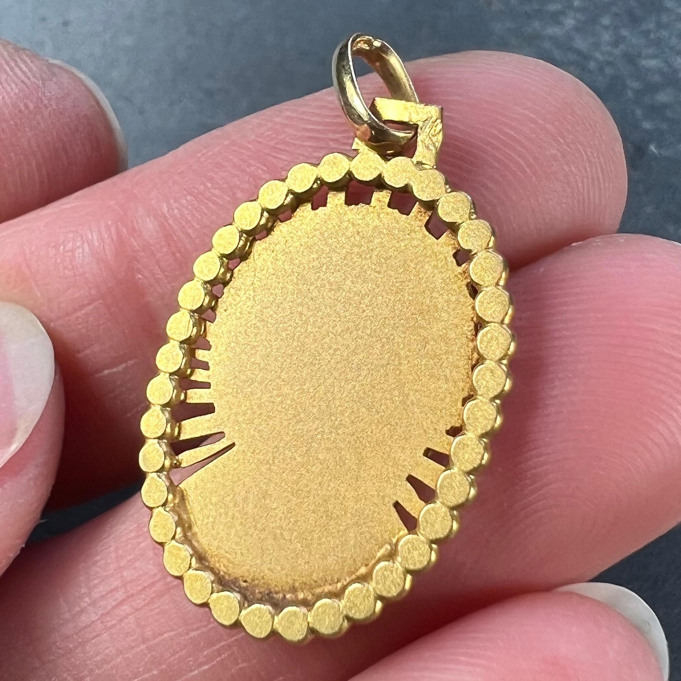 French Virgin Mary 18K Yellow Gold Religious Medal Pendant For Sale 4
