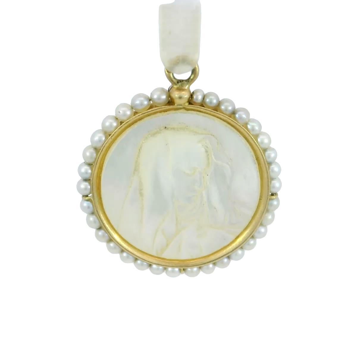 French Virgin Mary Charm Carved Mother of Pearl 18K Yellow Gold Pearl Frame 2