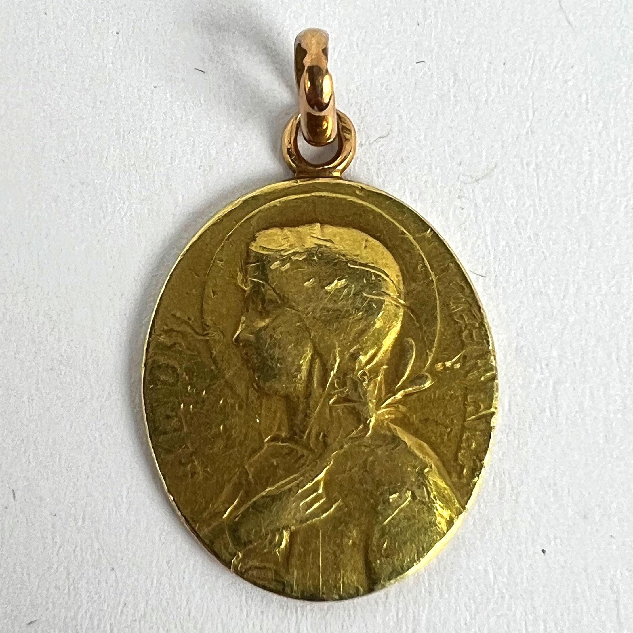 French Virgin Mary Lily Among Lilies 18K Yellow Gold Oval Pendant Medal For Sale 7