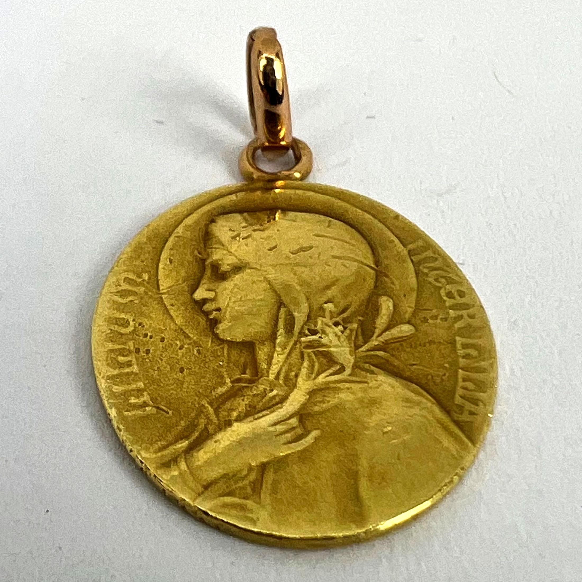 French Virgin Mary Lily Among Lilies 18K Yellow Gold Oval Pendant Medal For Sale 9