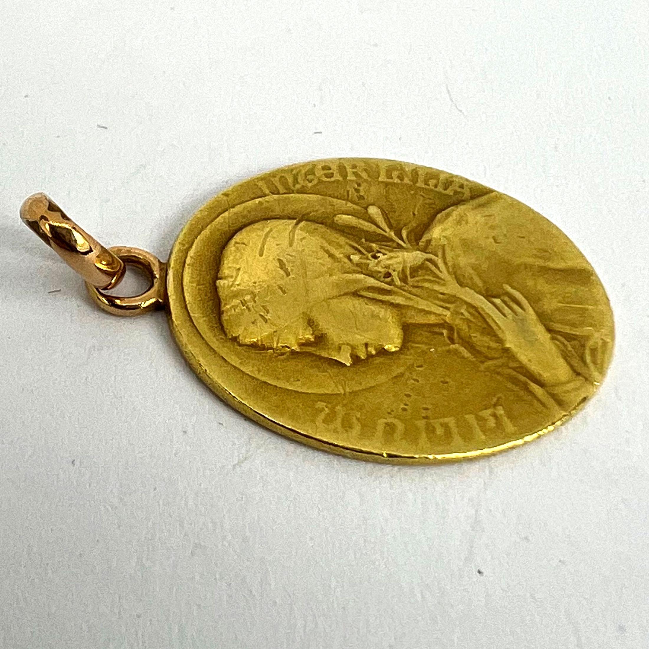 French Virgin Mary Lily Among Lilies 18K Yellow Gold Oval Pendant Medal For Sale 10