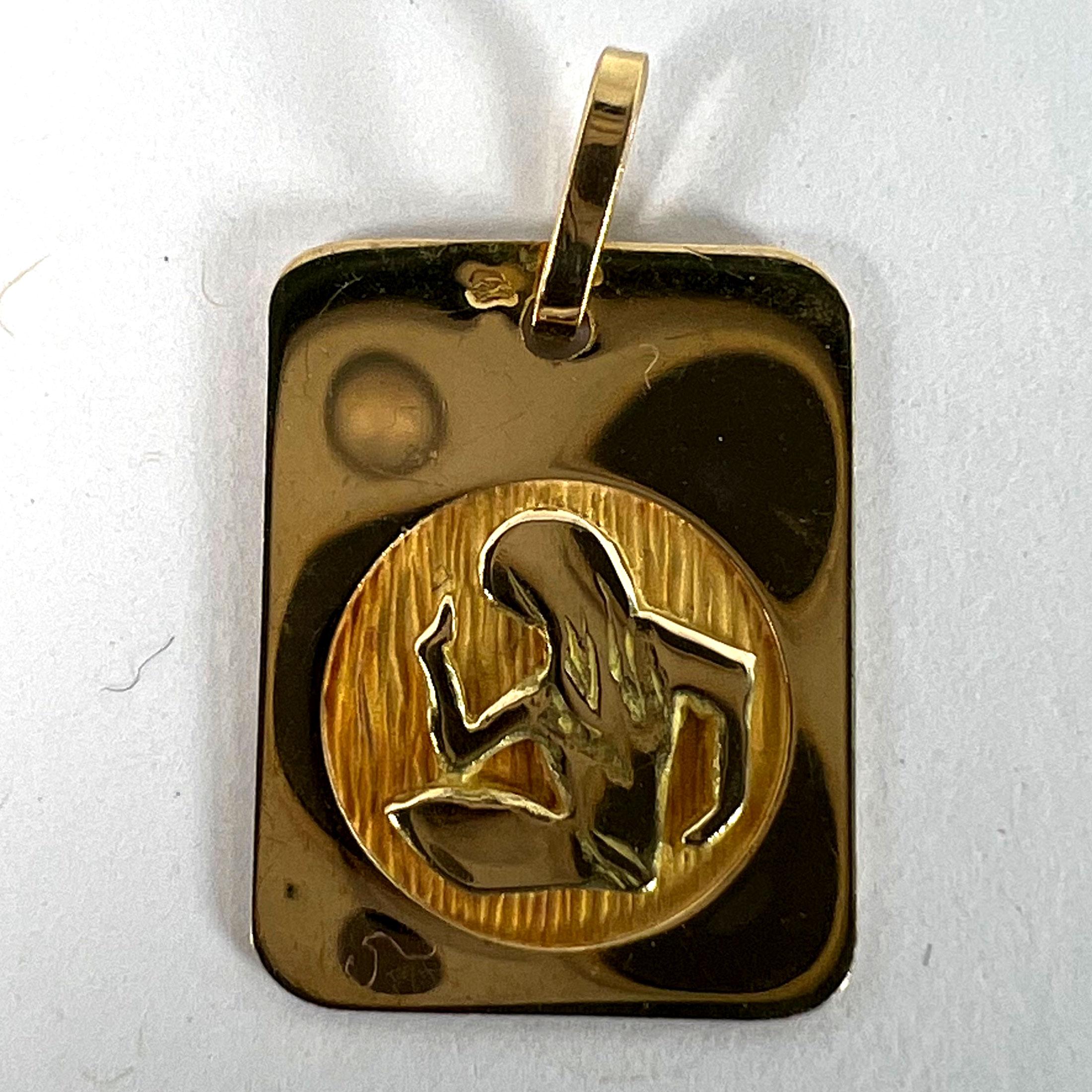 French Virgo Starsign Zodiac 18K Yellow Gold Charm Medal Pendant For Sale 8