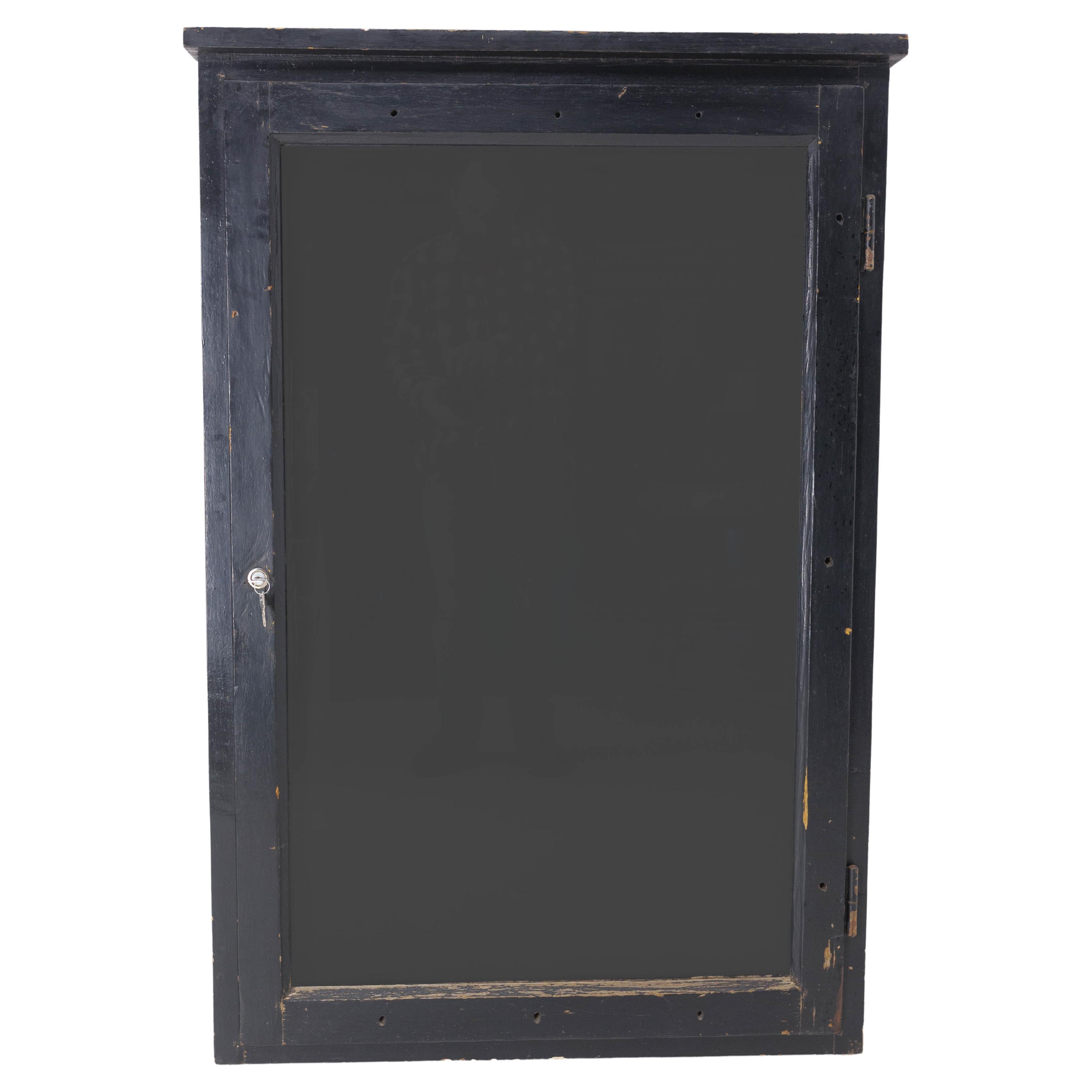 French Vitrine Bulletin Board for Hotel or Restaurant, circa 1940 For Sale