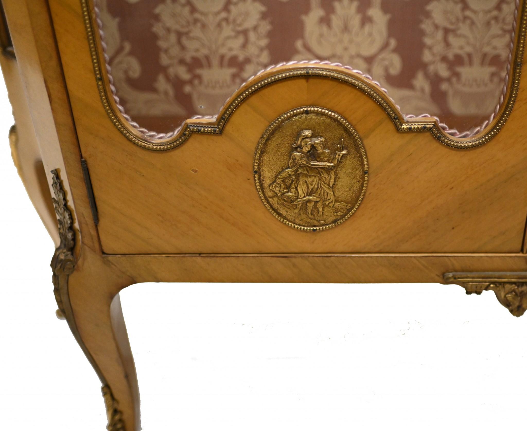 French Vitrine Napoleon III Display Cabinet Satinwood 1880 2