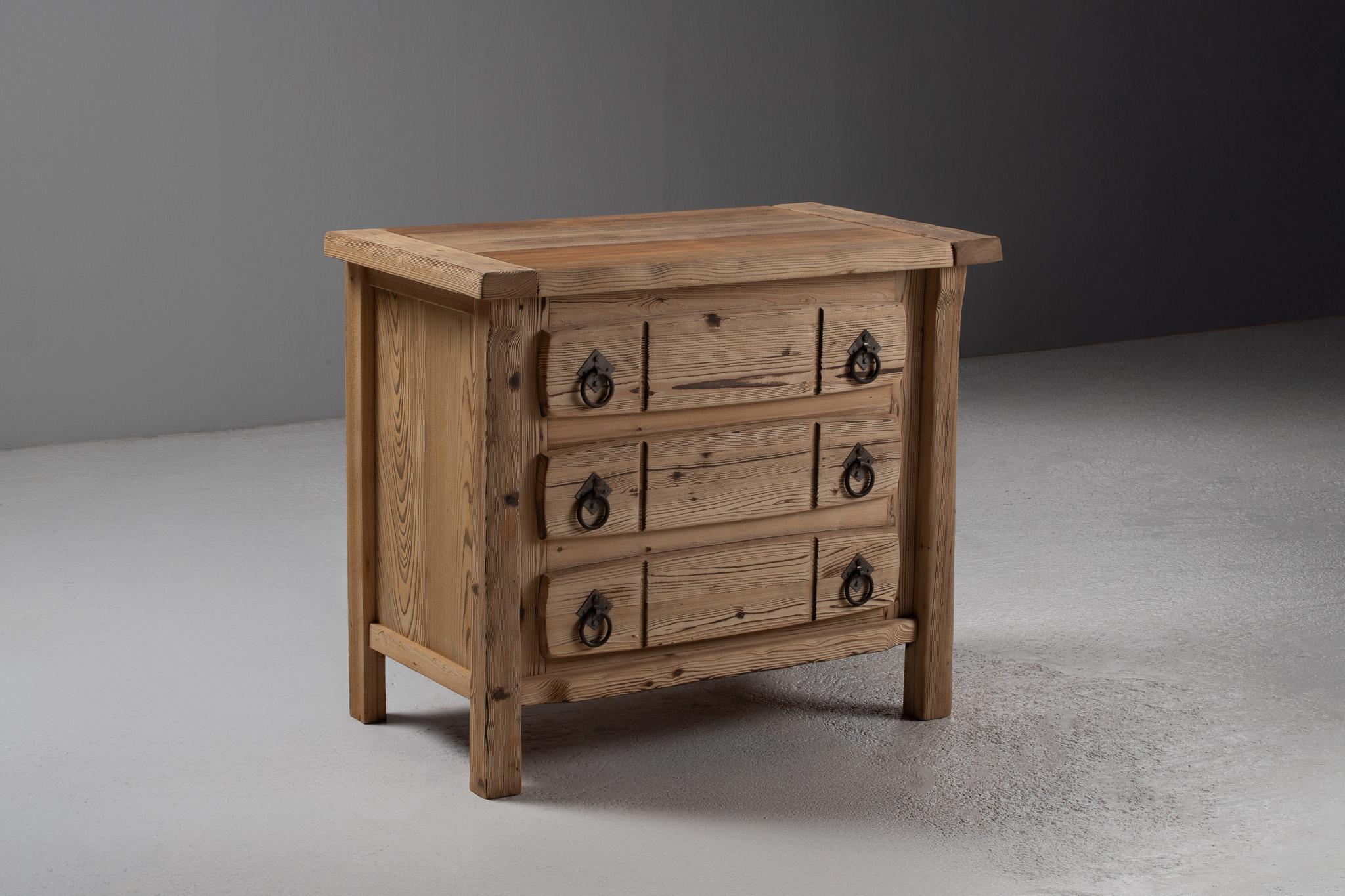 Rustic French Wabi-Sabi Chest of Drawers in Stripped Pine For Sale