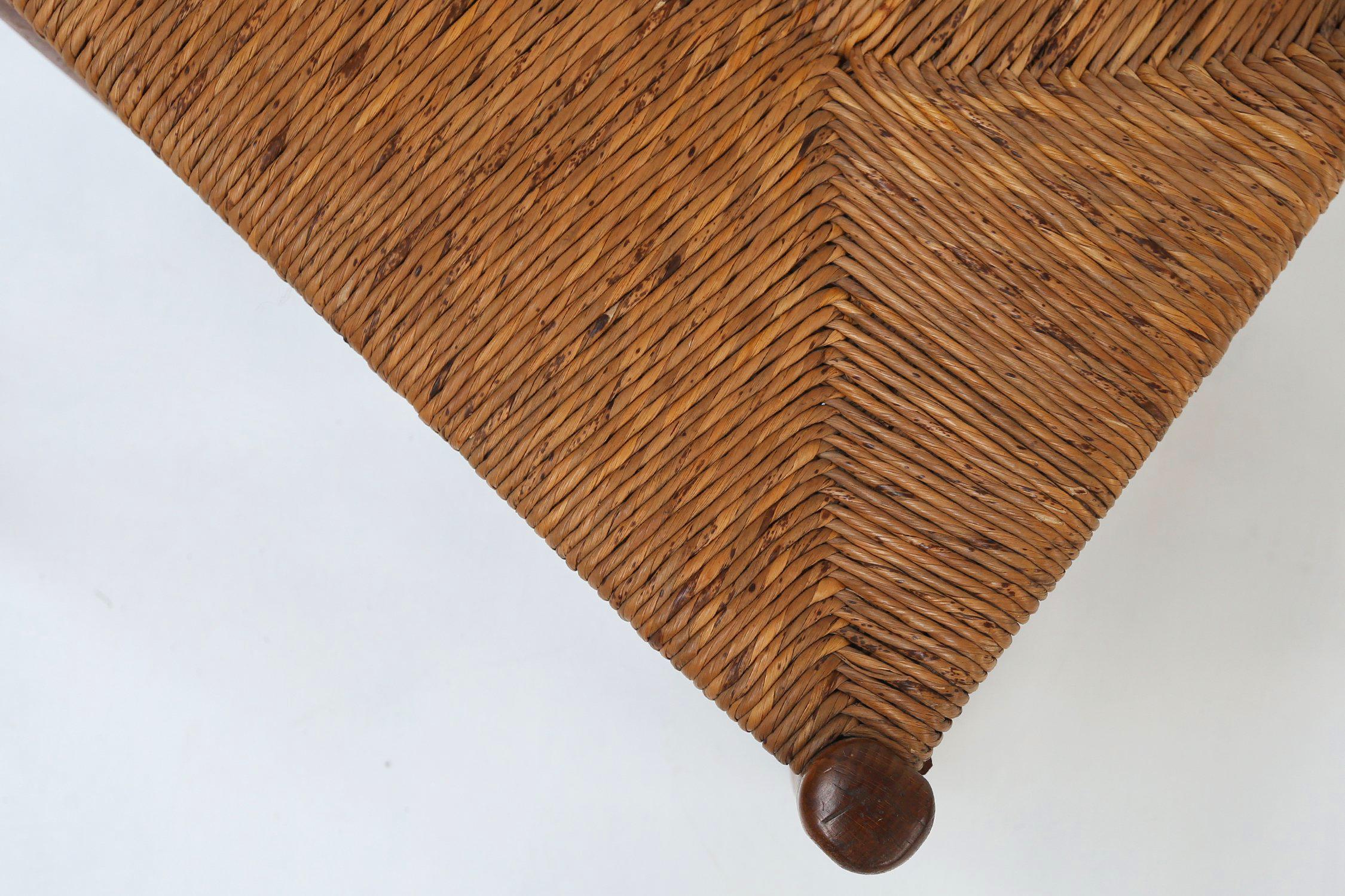 Silla auxiliar francesa Wabi-Sabi de madera y mimbre, años 1850 Mediados del siglo XIX en venta