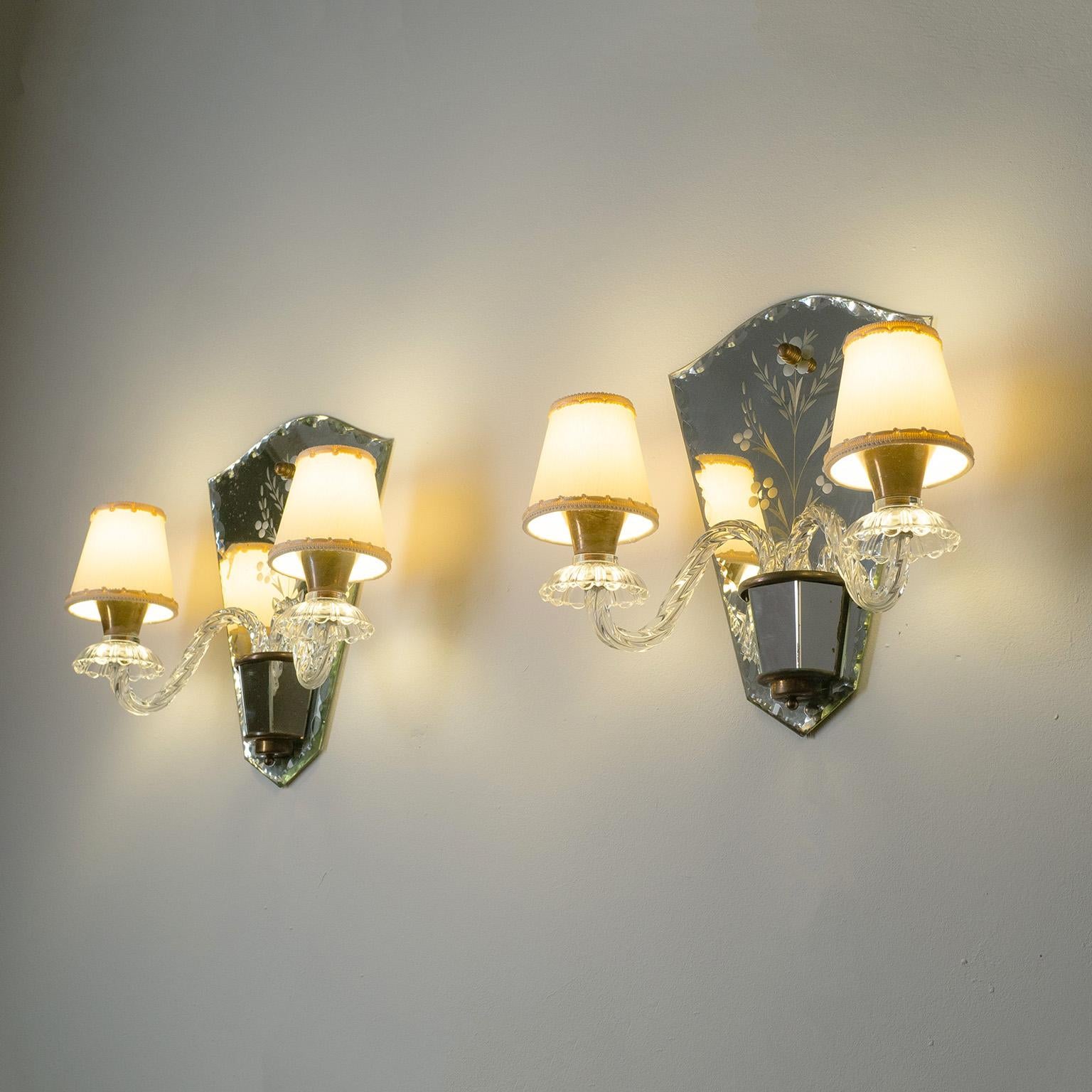 French Wall Lights, circa 1940, Cut and Etched Mirror In Good Condition In Vienna, AT