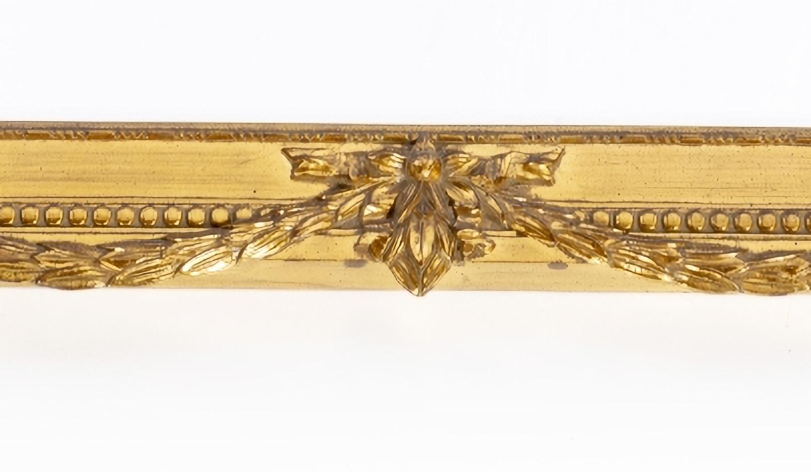 SPECCHIO DA PARETE Francese dell'inizio del XX secolo in legno intagliato e dorato.
Dimensioni: 130 x 84 cm.
buone condizioni