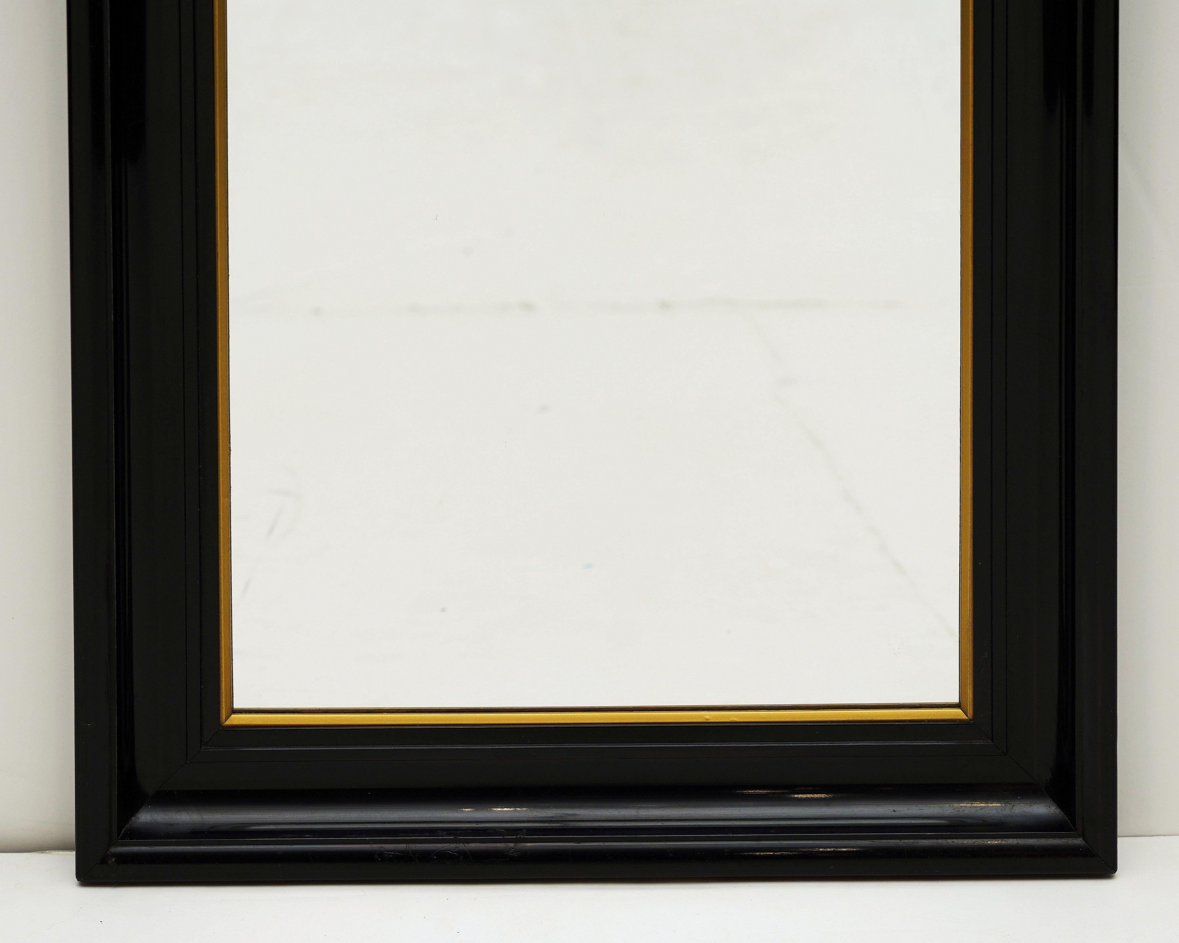 Doré Miroirs muraux français avec cadres noirs et dorés  (H 30 x L 20 1/8) en vente
