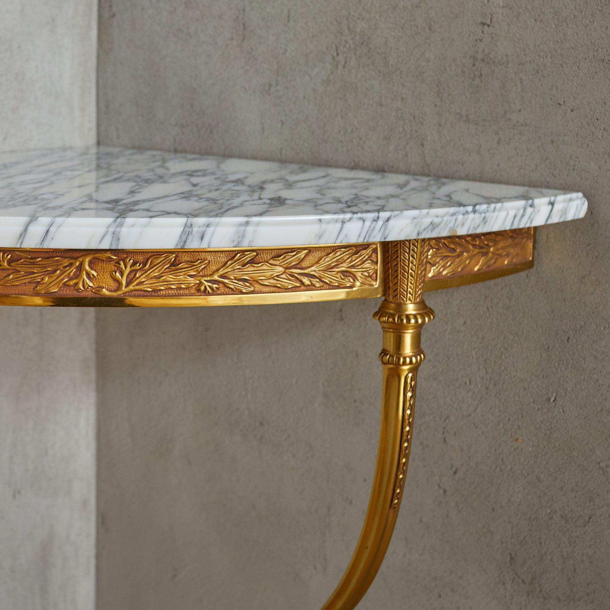 Metà XX secolo Console angolare francese a parete con piano in marmo di Carrara 1950s - 2 disponibili in vendita
