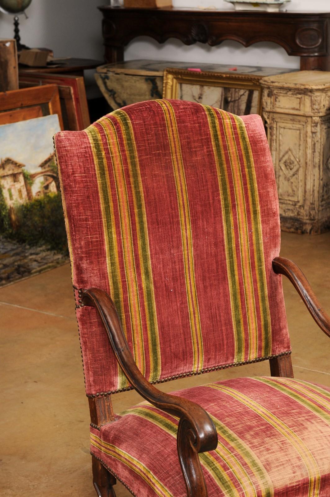 18th Century French Walnut 1790s Louis XIV Style Fauteuil with Large Scrolling Arms