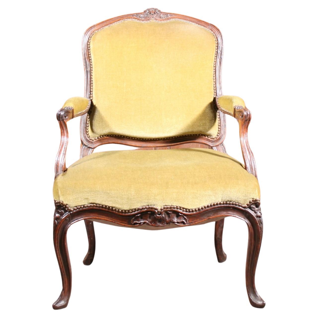 French Walnut 18Th Century Armchair C.1770