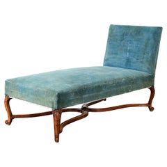 French Walnut 19th Century Louis XV Chaise Longue