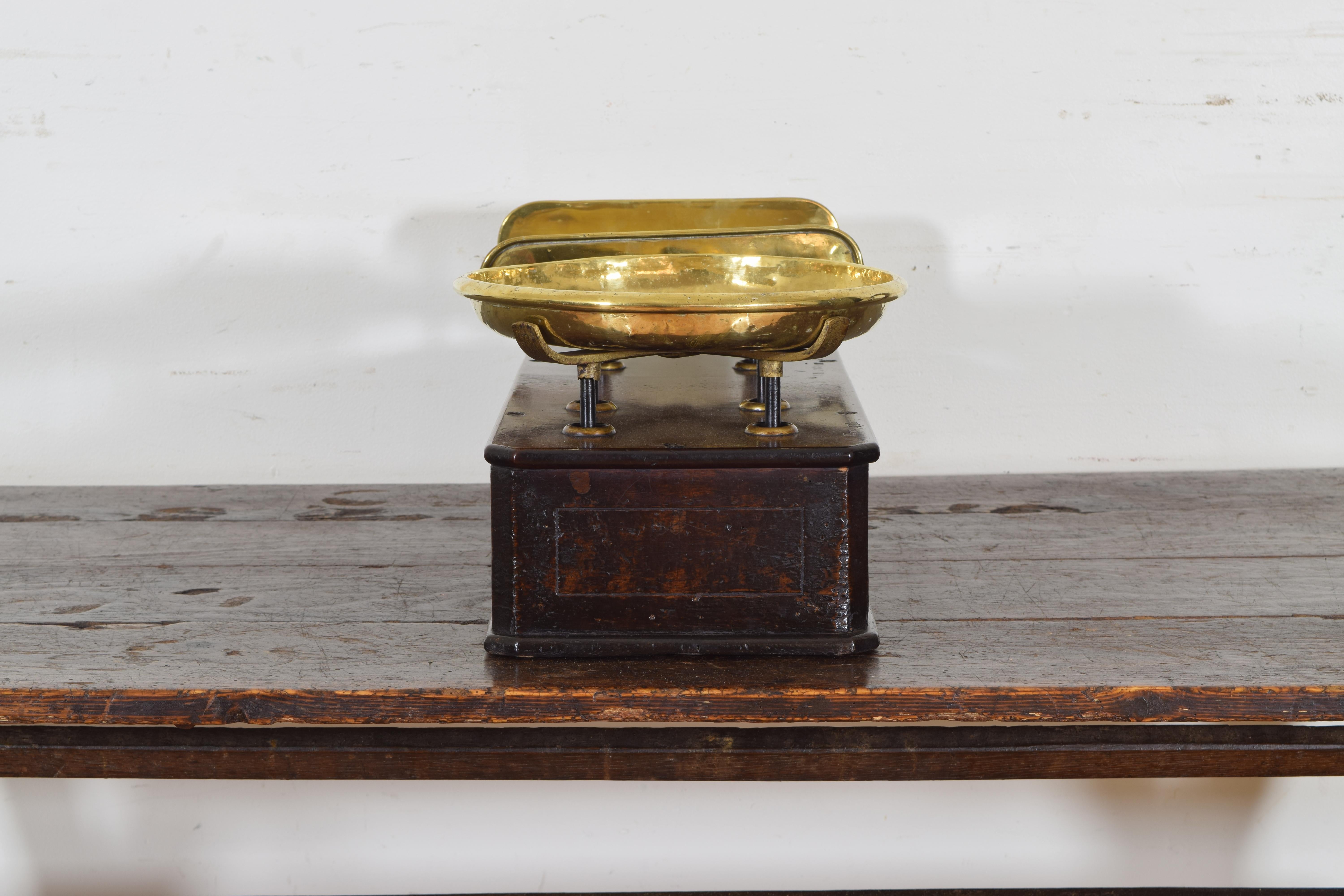 French Walnut and Brass Kilogramme Scale and Weights, Mid-19th Century 2