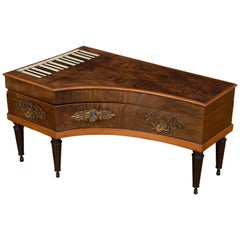 Französisch Nussbaum und Intarsien Miniature Klavier