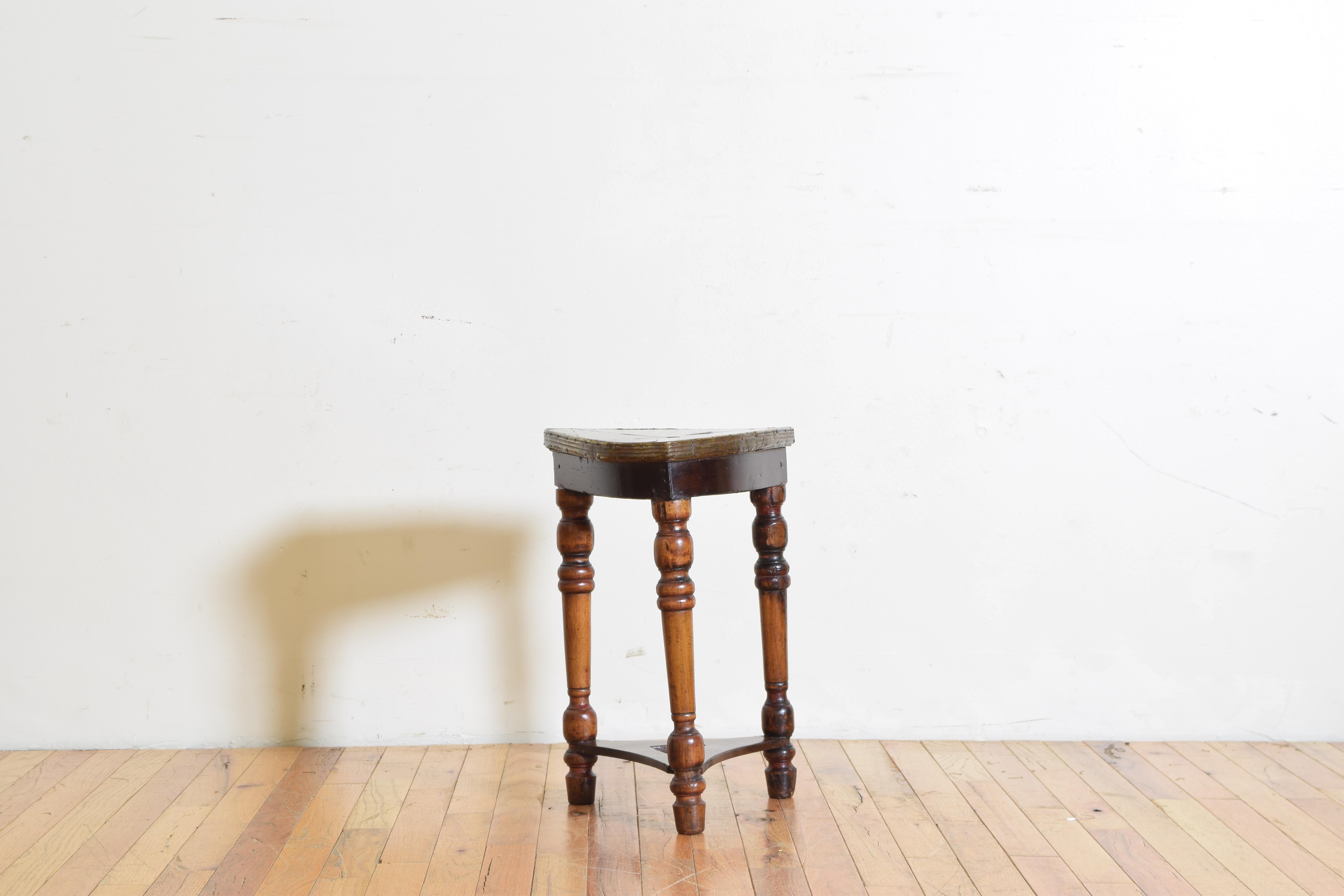 French Walnut and Mixed Woods Shield Form Side Table, Mid-19th Century In Good Condition In Atlanta, GA