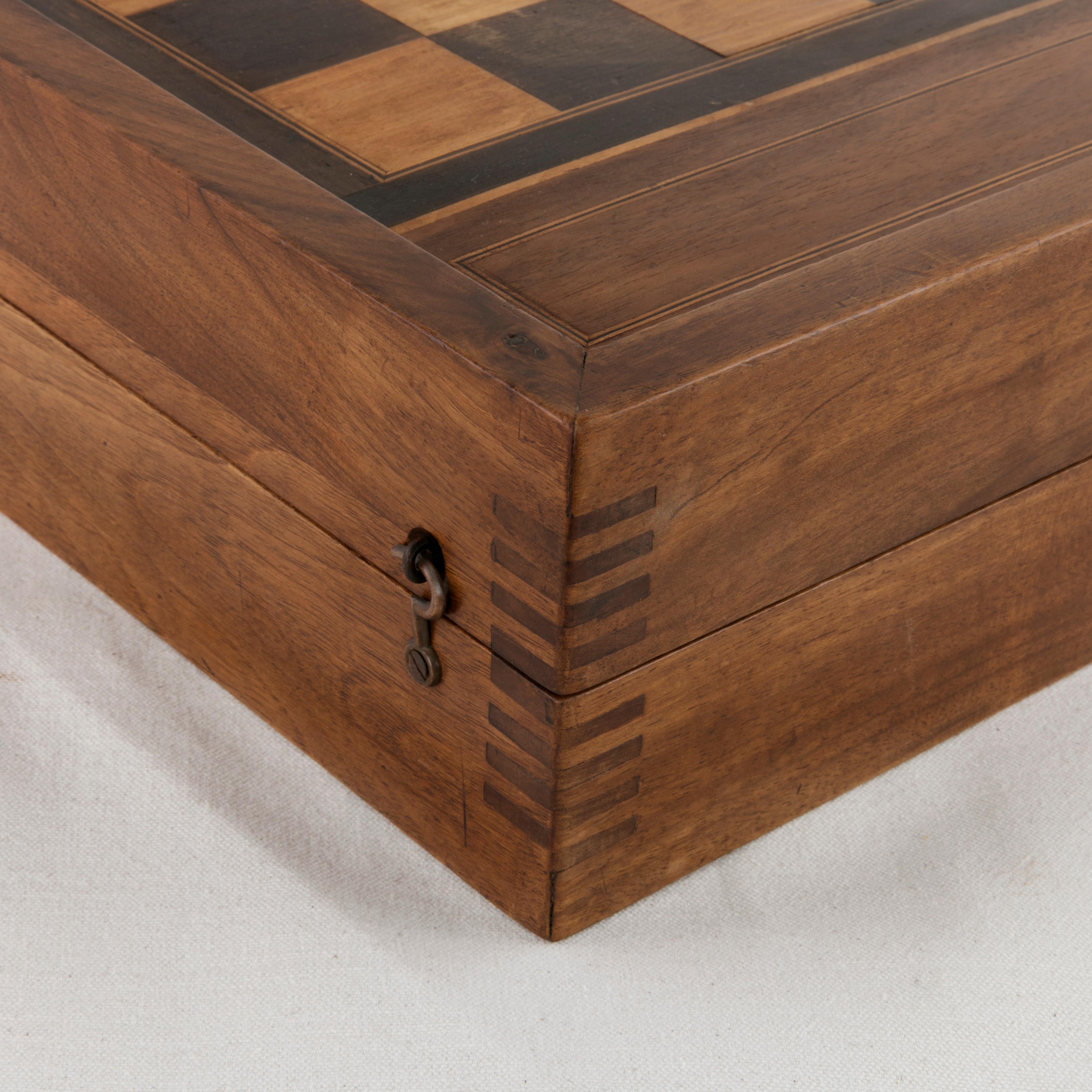 French Walnut and Pear Wood Marquetry Backgammon & Checkers Game Box, circa 1900 6