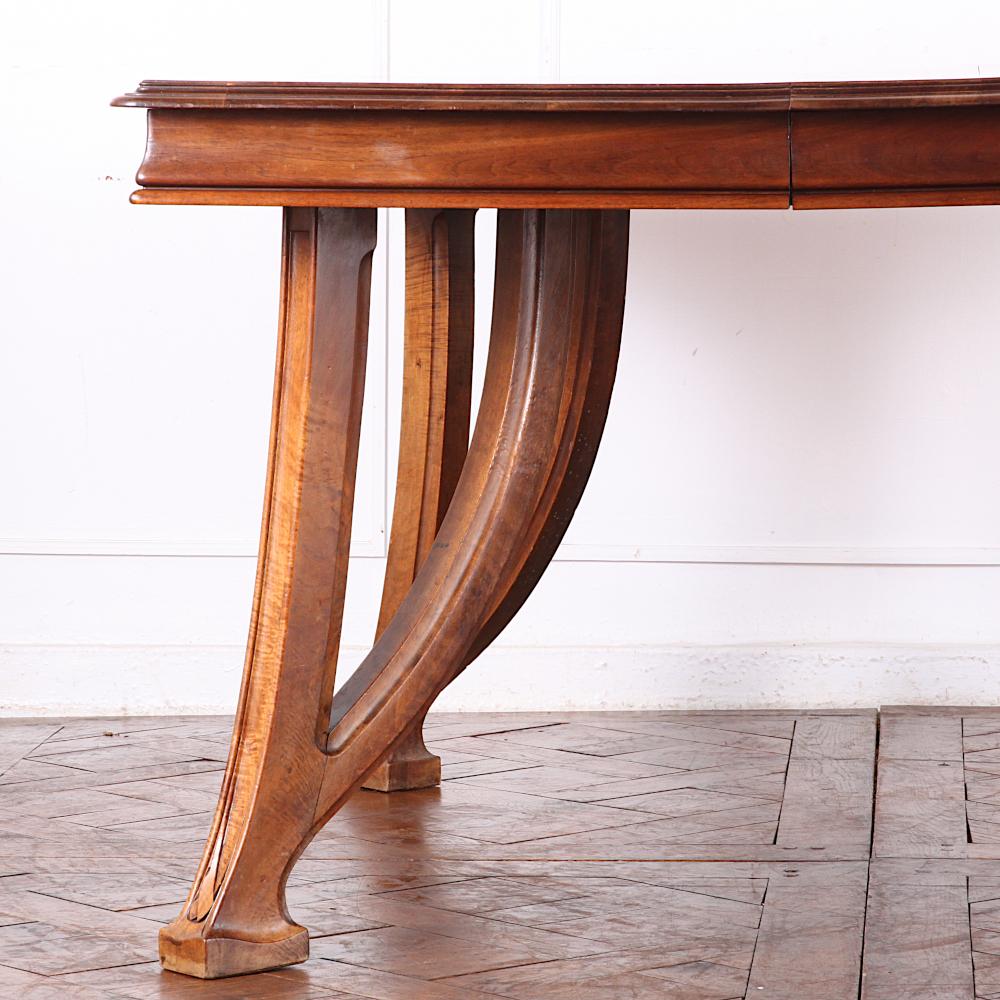 French Walnut Art Nouveau Table In Good Condition For Sale In Vancouver, British Columbia