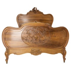 French Walnut Bed Full US Louis XV Revival Rocaille Style, late 19th Century