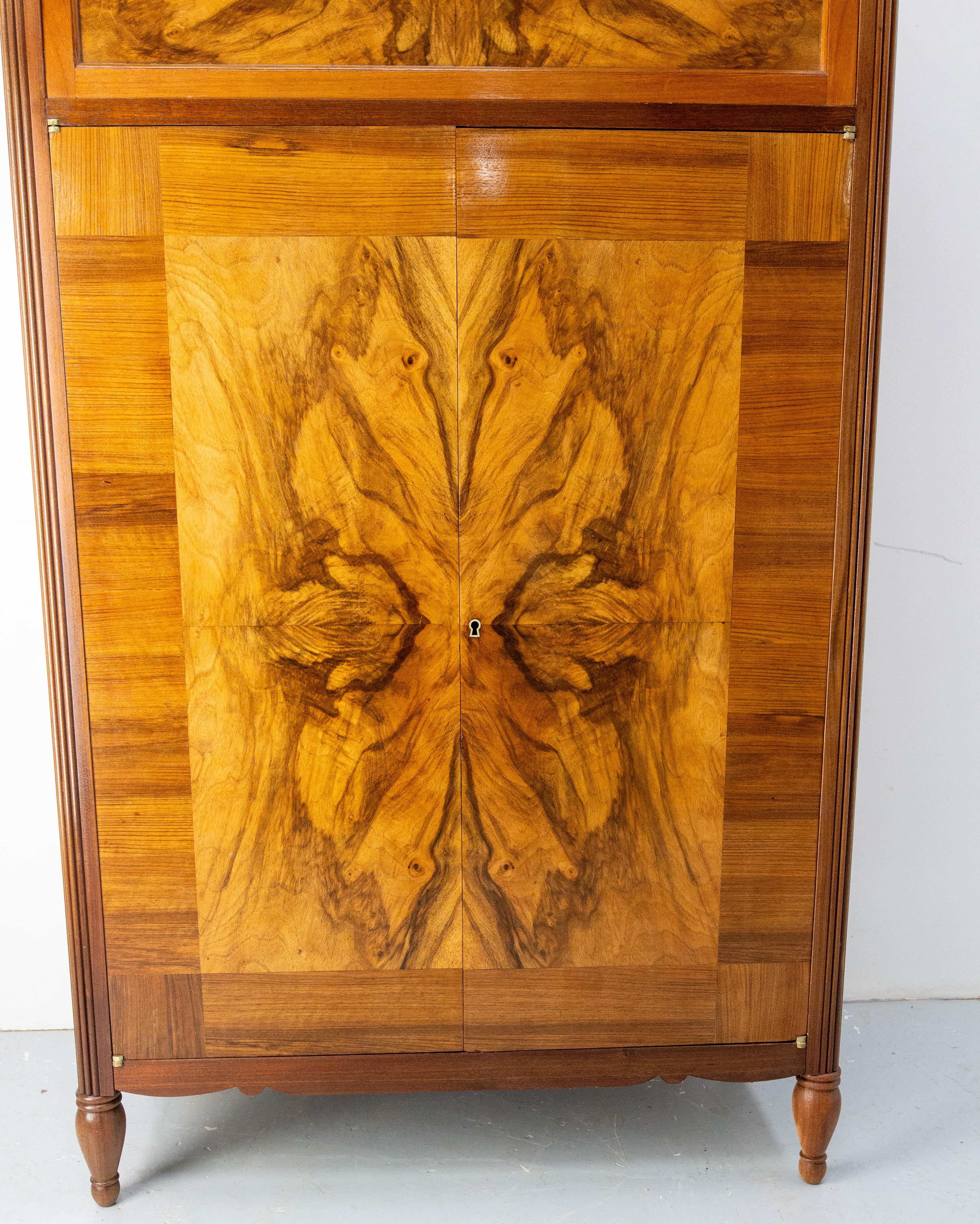 Mobile da scrivania in radica di noce francese con piano in marmo Meuble de Métier Art Déco circa 1920 in vendita 4