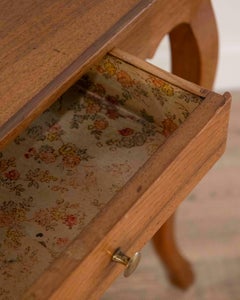 French Walnut Cabaret Table with Frieze Drawer, Late 18th Century