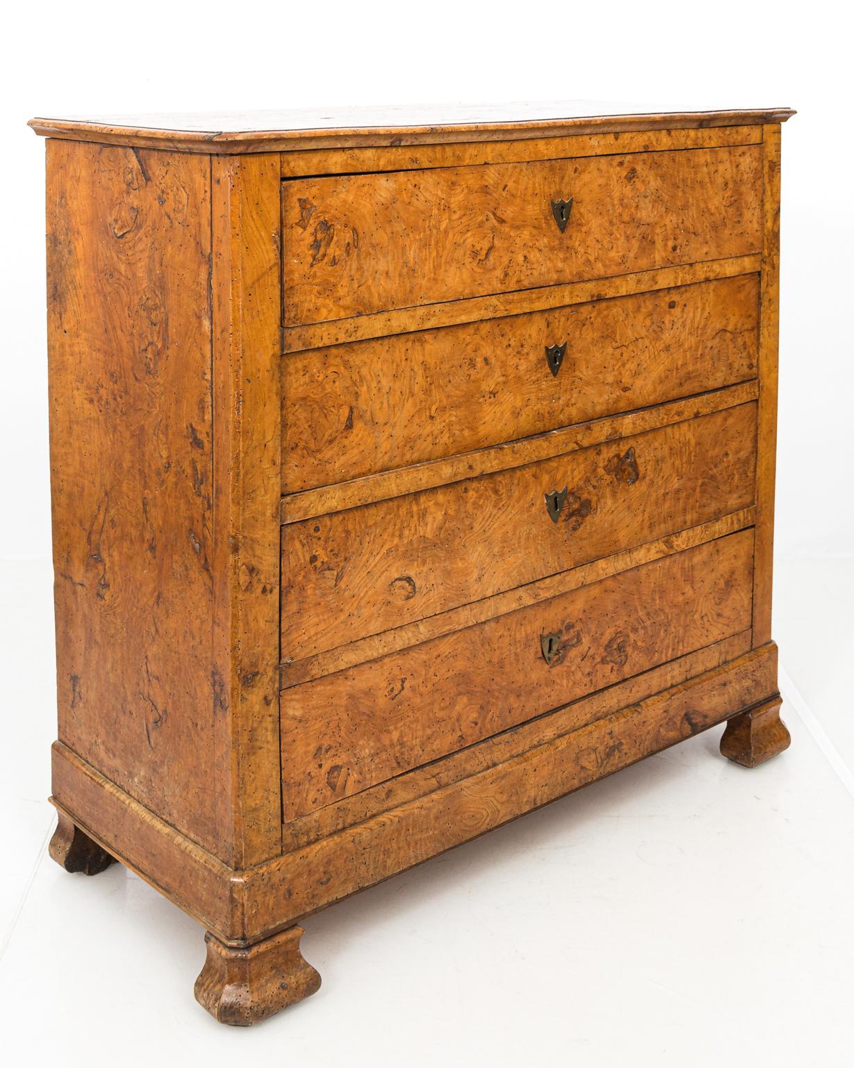 French Walnut Chest of Drawers, circa 1830s 3