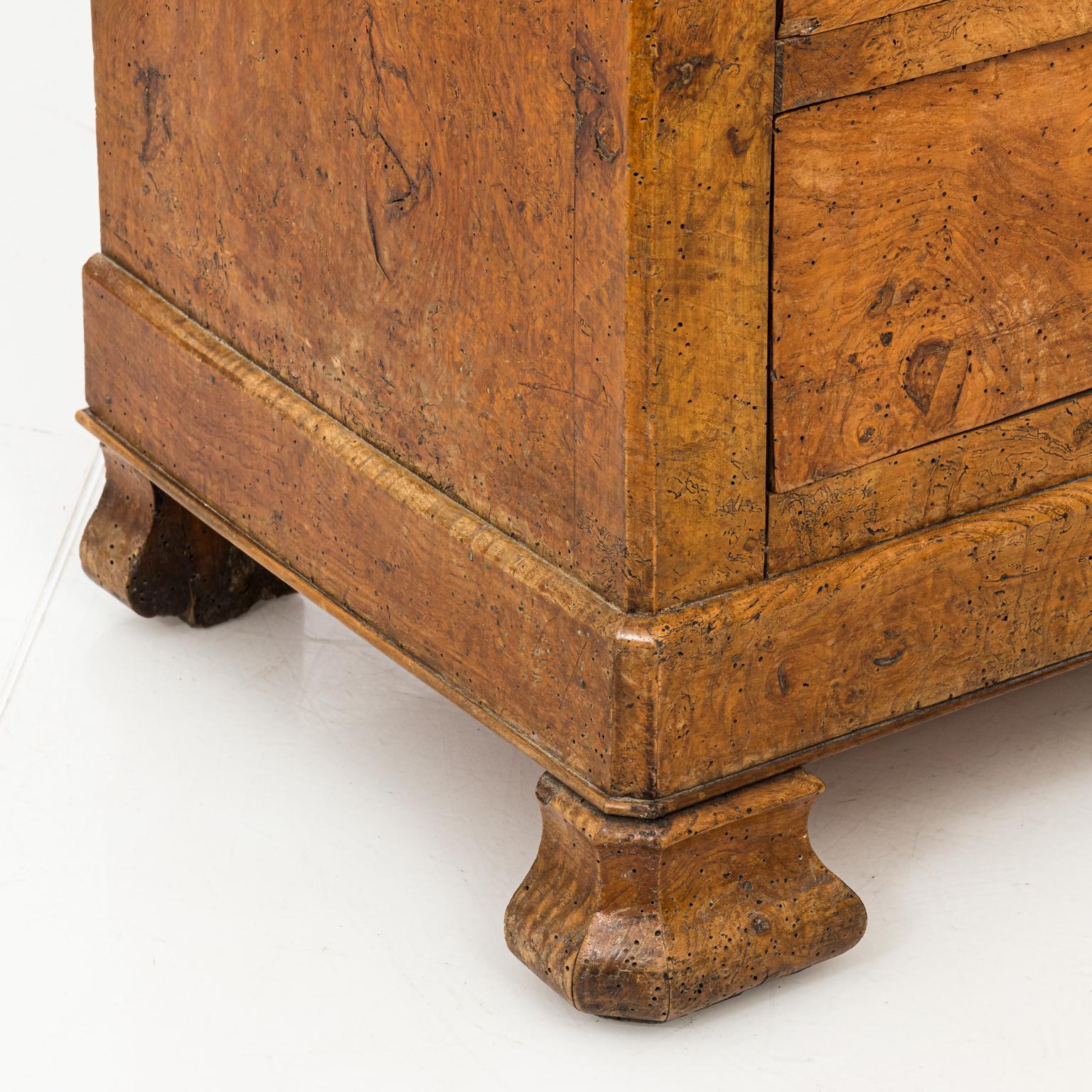 French Walnut Chest of Drawers, circa 1830s 4