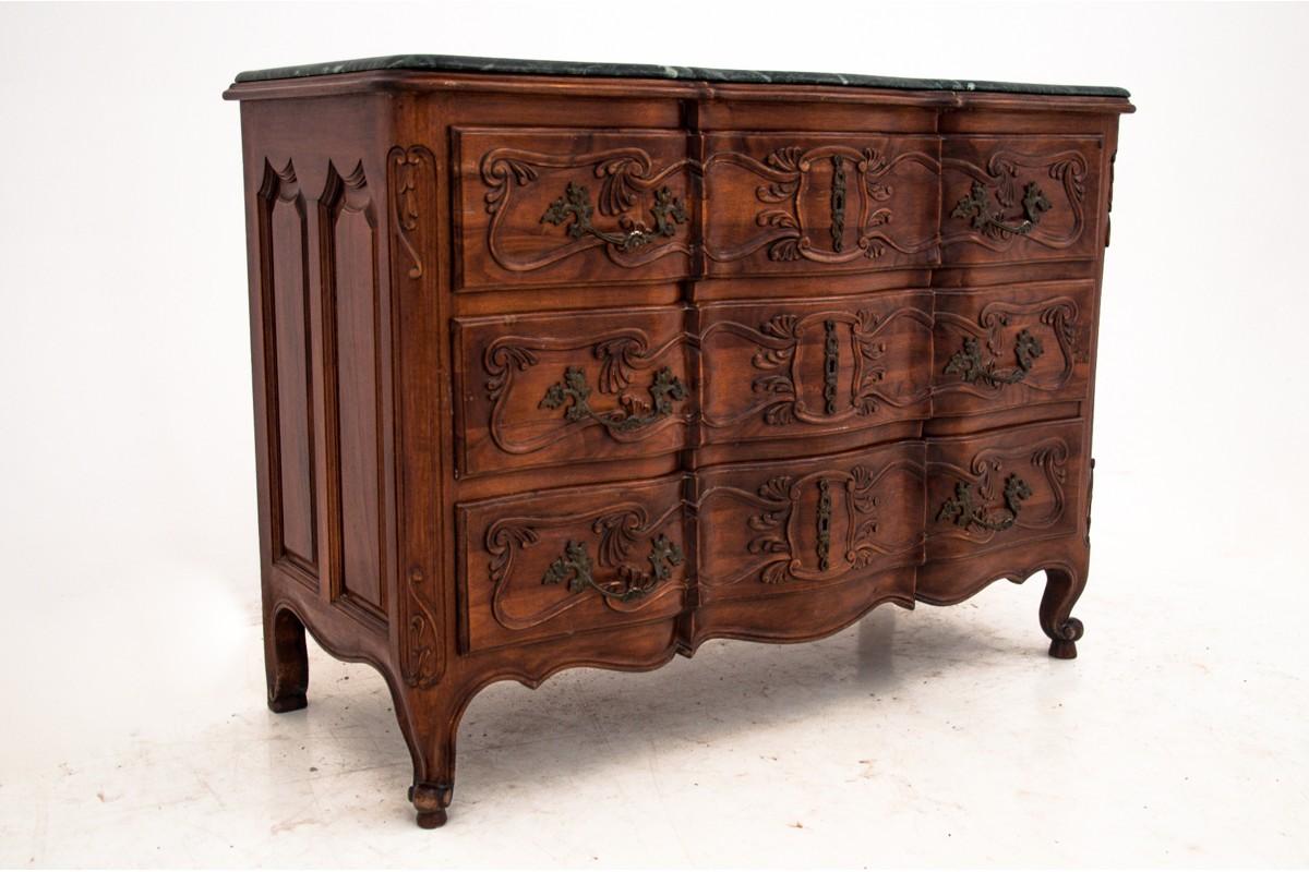 French Walnut Chest of Drawers from circa 1900 In Good Condition In Chorzów, PL