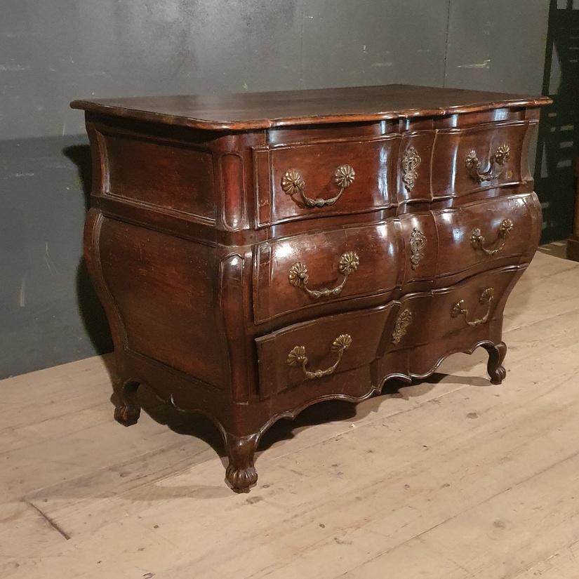 Polished French Walnut Commode For Sale