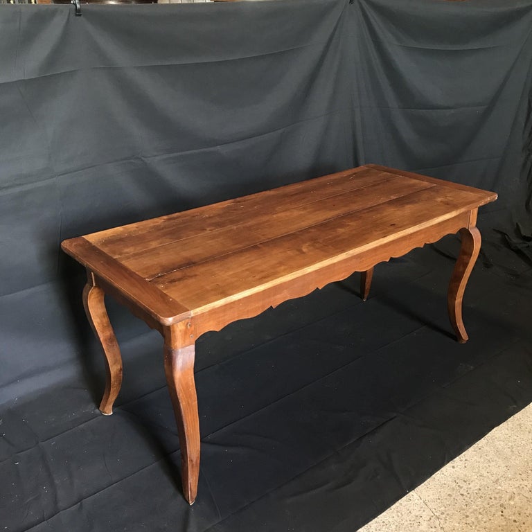 French Walnut Dining Table or Roomy Desk with Scalloped Apron at 1stDibs