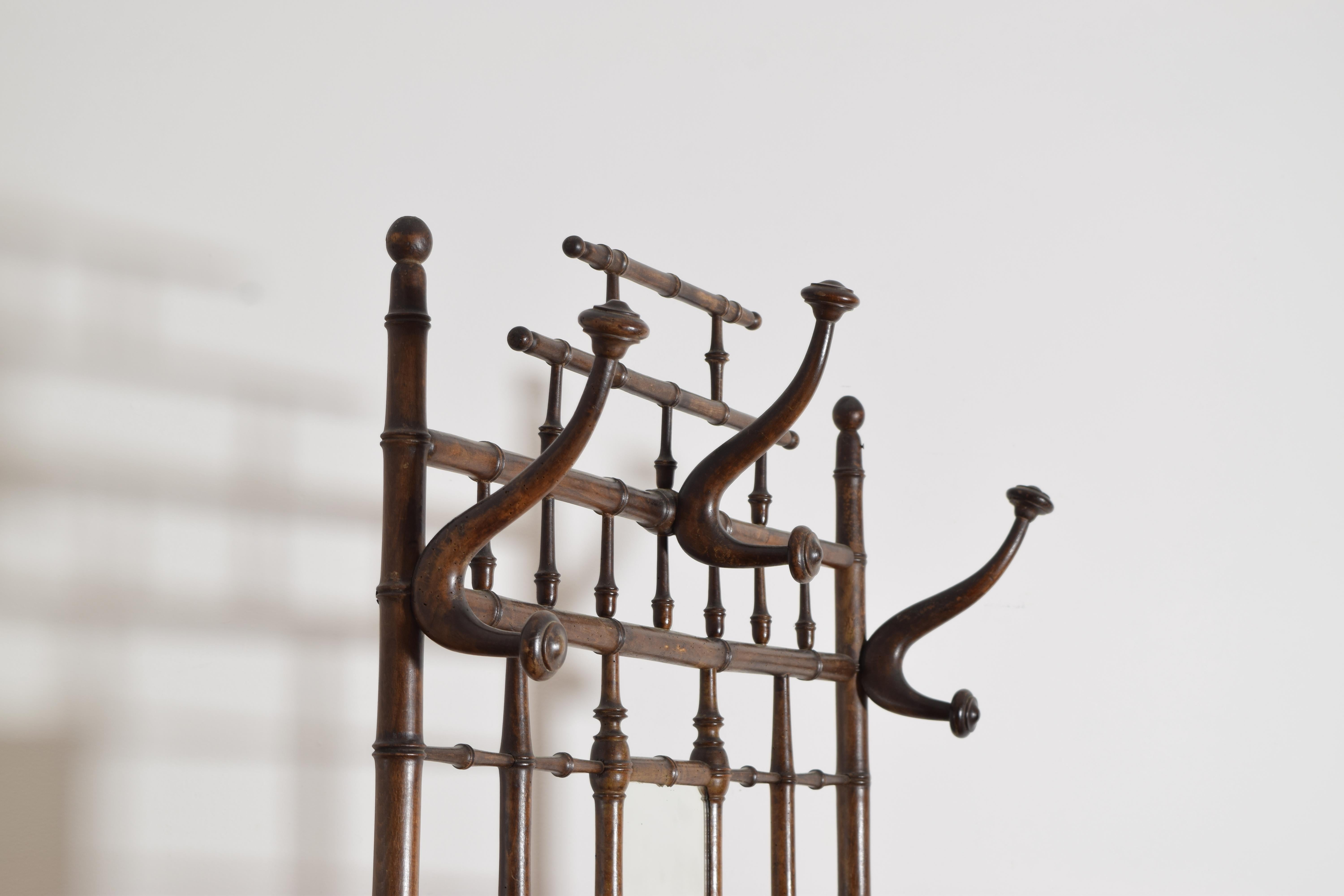 Fine XIX secolo Albero da sala in finto bambù francese con portaombrelli, 1875 ca. in vendita