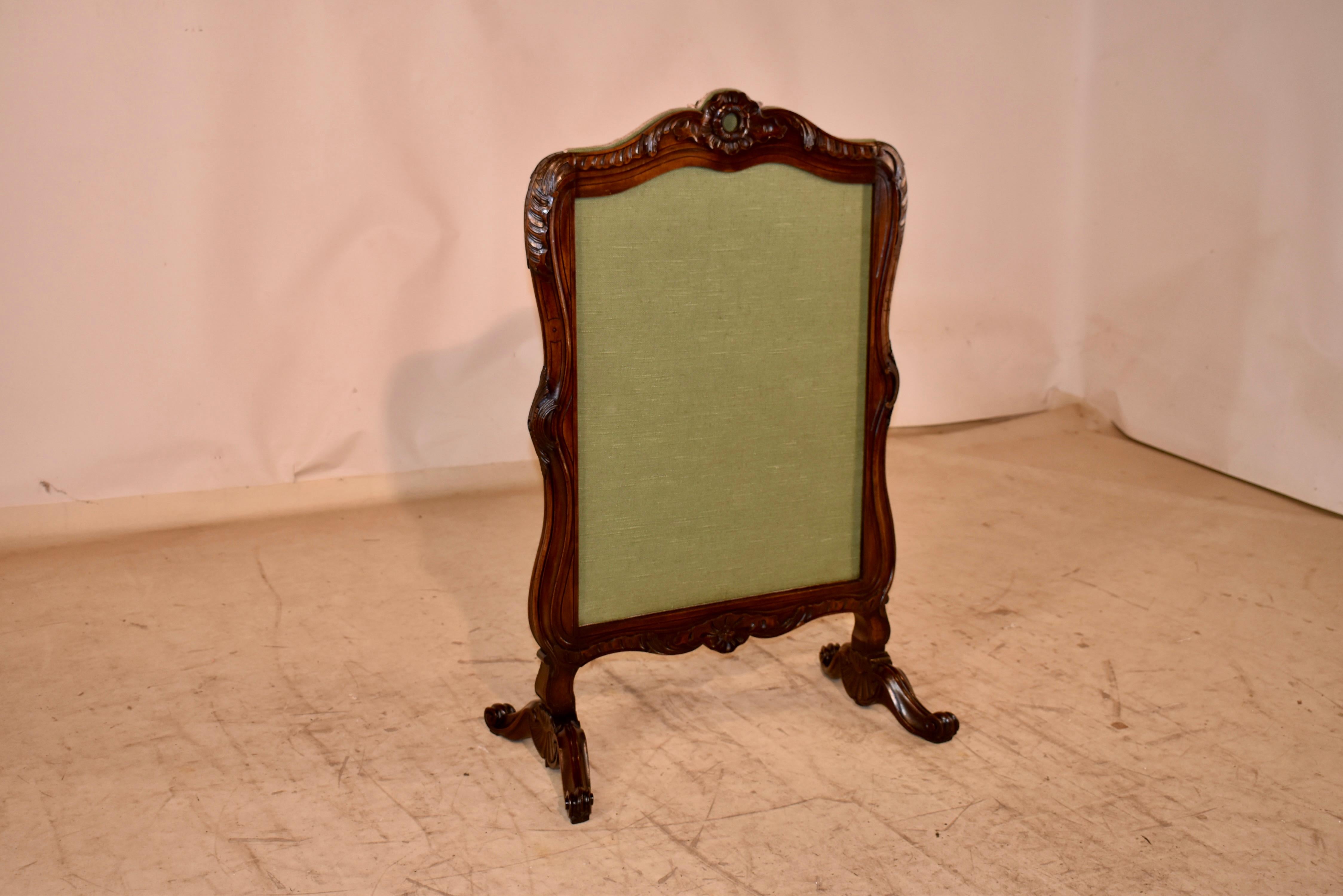 Französischer Nussbaum-Kaminschirm, CIRCA 1900 im Angebot 2
