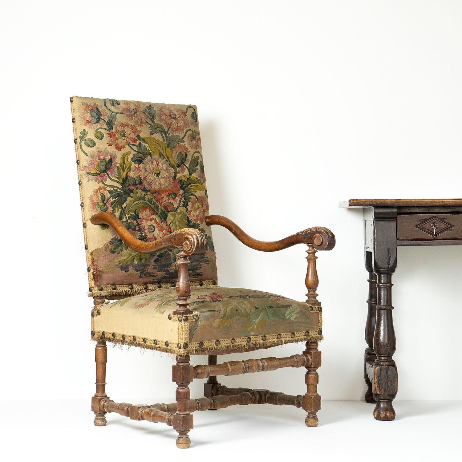 French Walnut Framed Armchair With Poppy Tapestry Upholstery, 19th Century For Sale 10