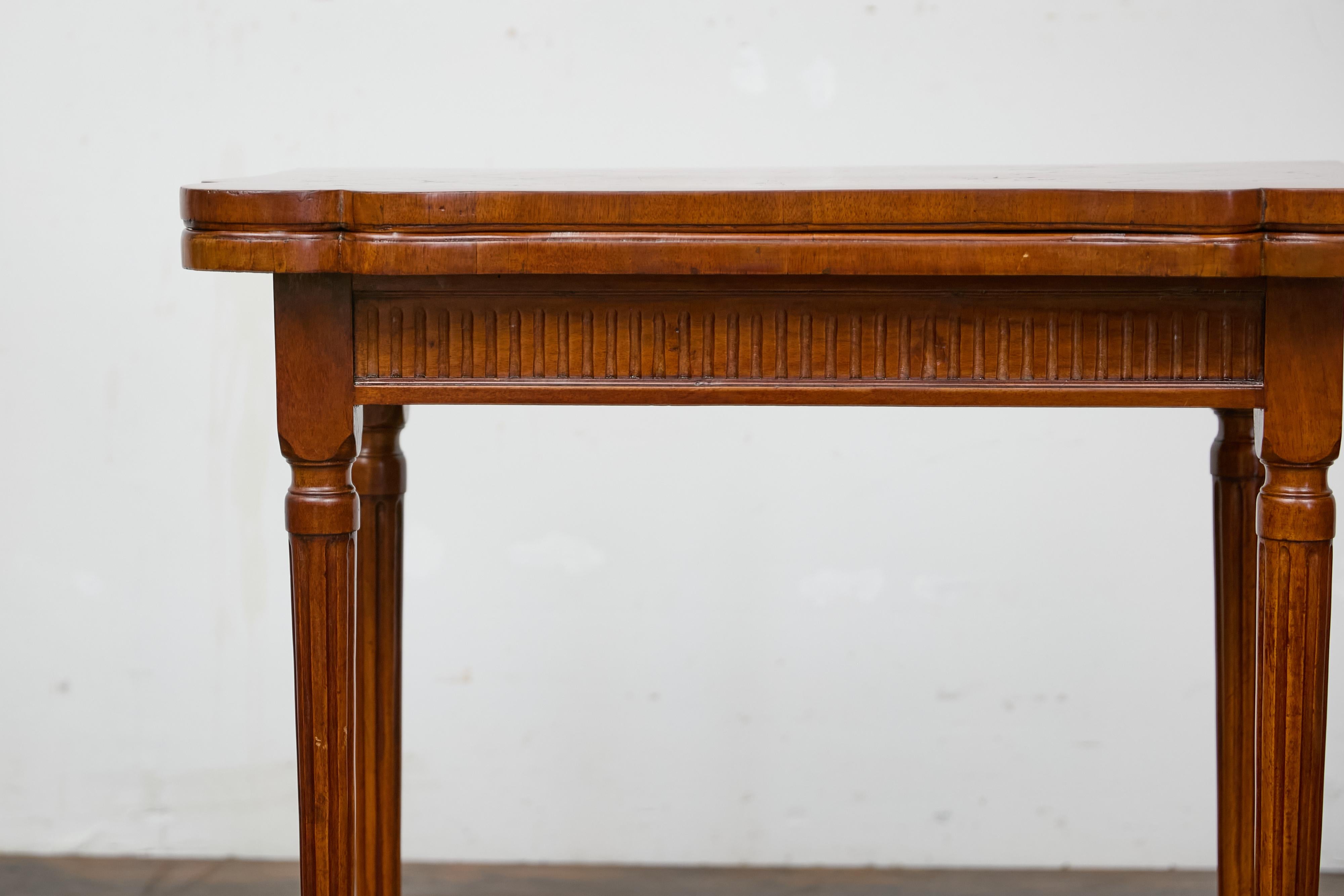 19th Century French Walnut Game Table with Marquetry and Reversible Felt Top, Circa 1880 For Sale