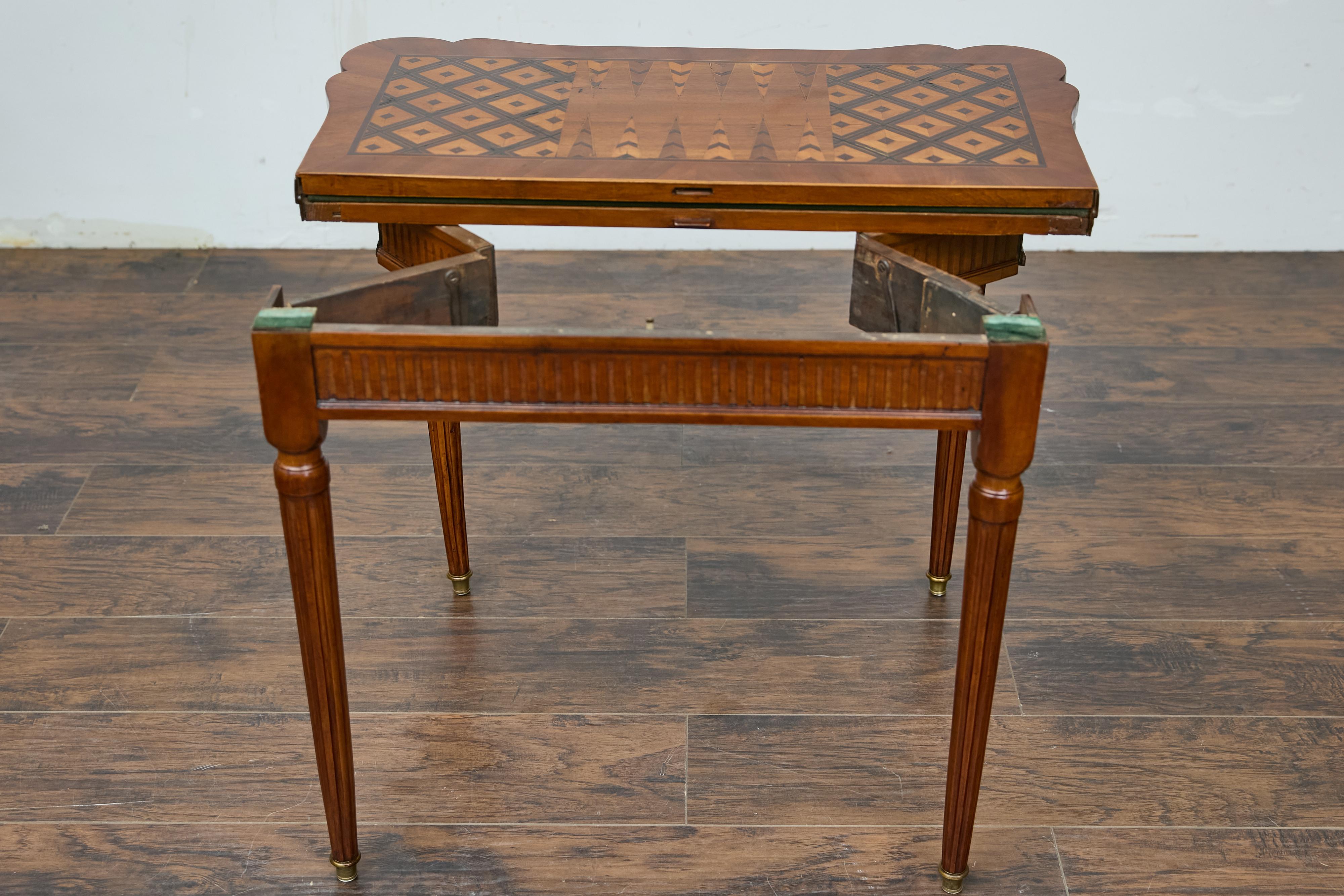 French Walnut Game Table with Marquetry and Reversible Felt Top, Circa 1880 For Sale 4