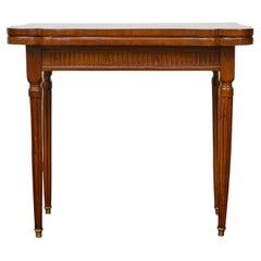 Tavolo da gioco francese in noce con intarsio e piano in feltro reversibile, CIRCA 1880