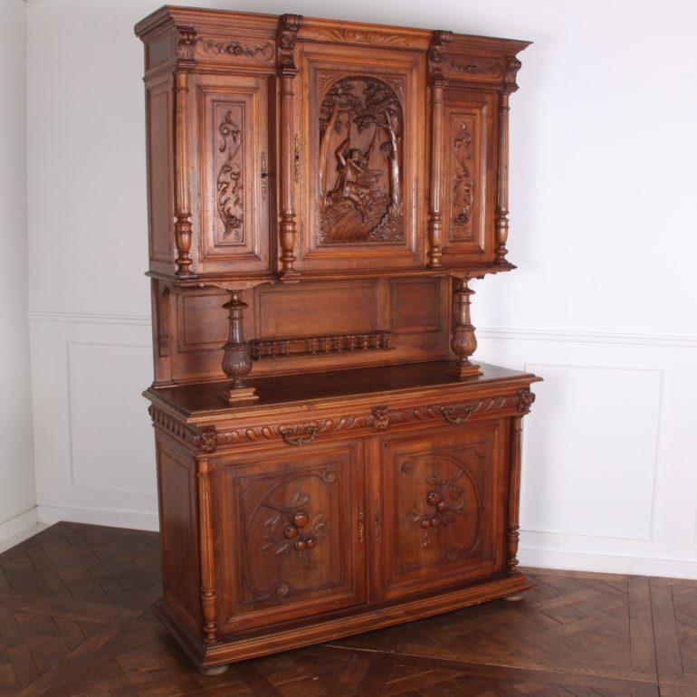 French Walnut Henri II-Style Buffet In Good Condition In Vancouver, British Columbia