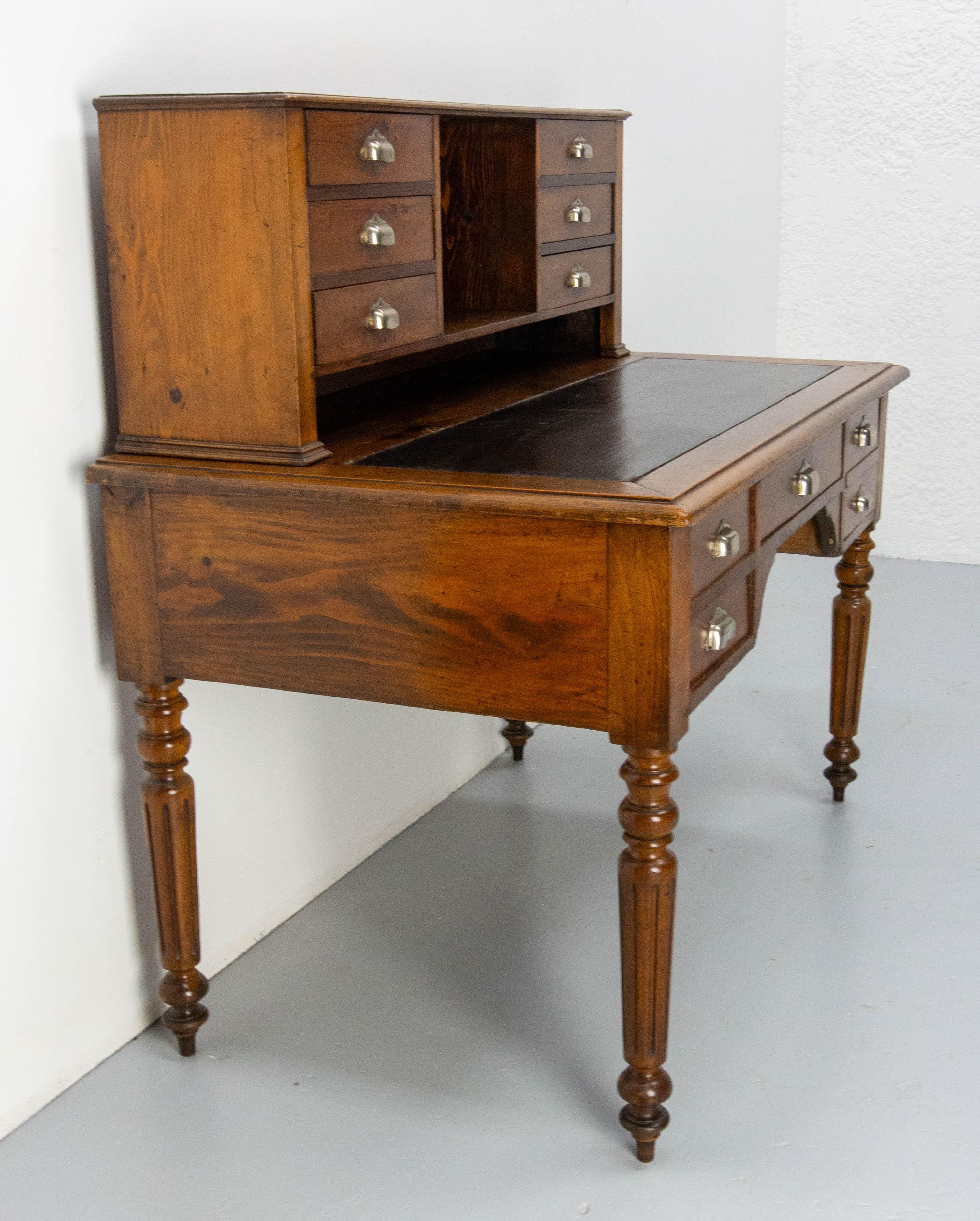 French Walnut Louis Philippe Desk Leather Top Writing Table, 19th Century In Good Condition For Sale In Labrit, Landes