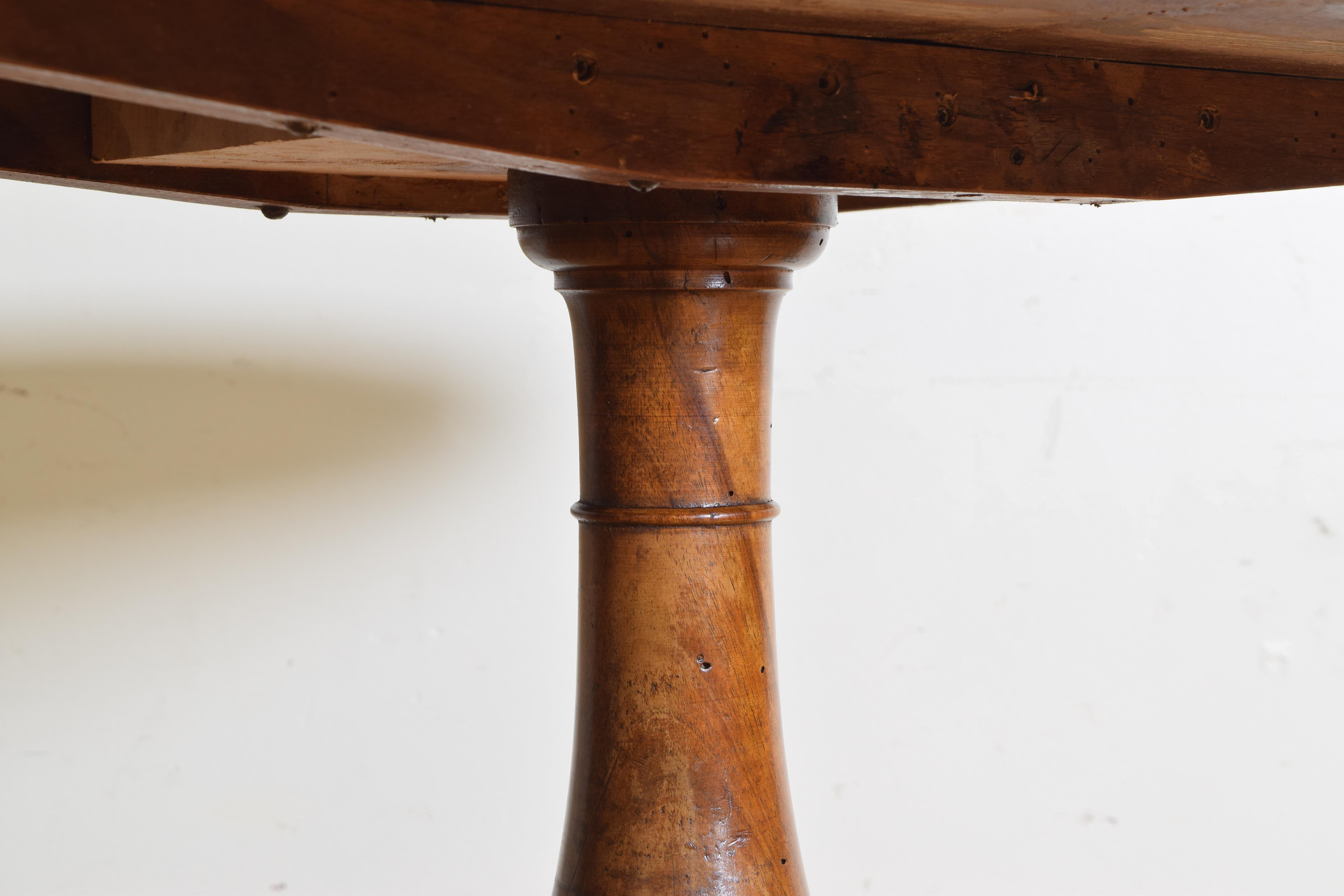 French Walnut Louis Philippe Period Round Side Table, 19th Century 2