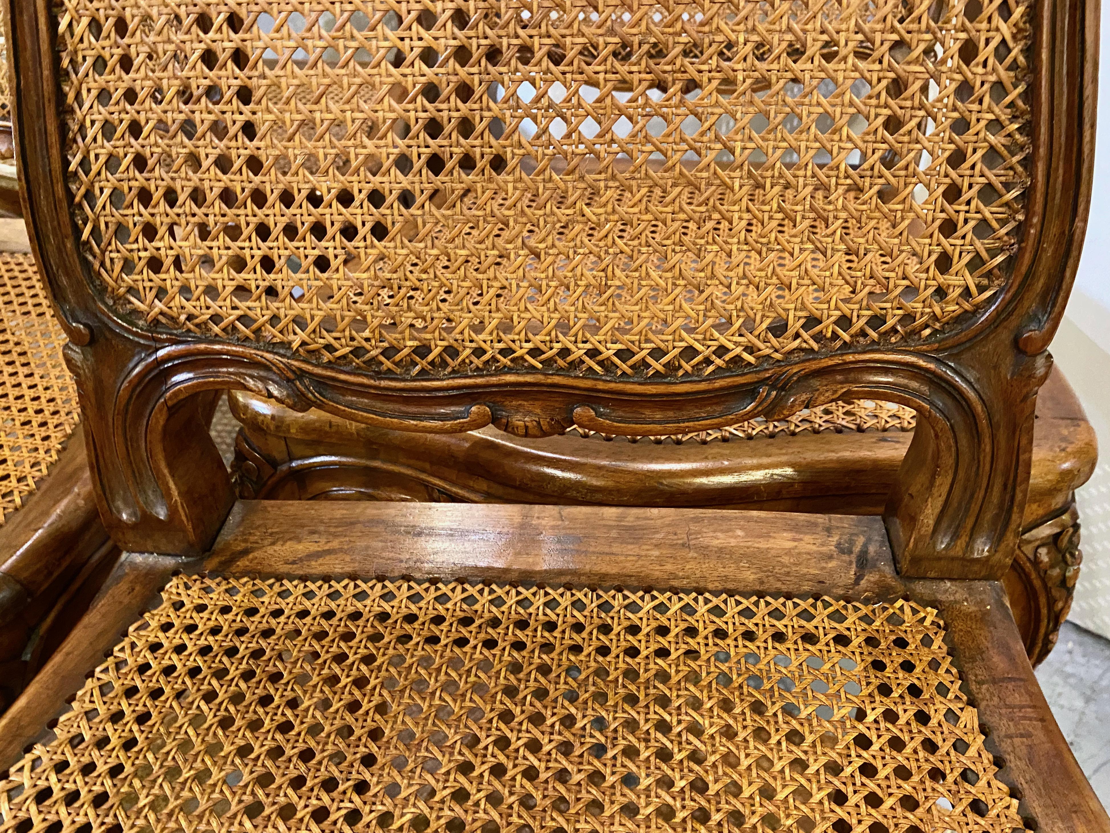 French Walnut Louis XV-Style Dining Chairs, Set of 6 In Good Condition In Pasadena, CA