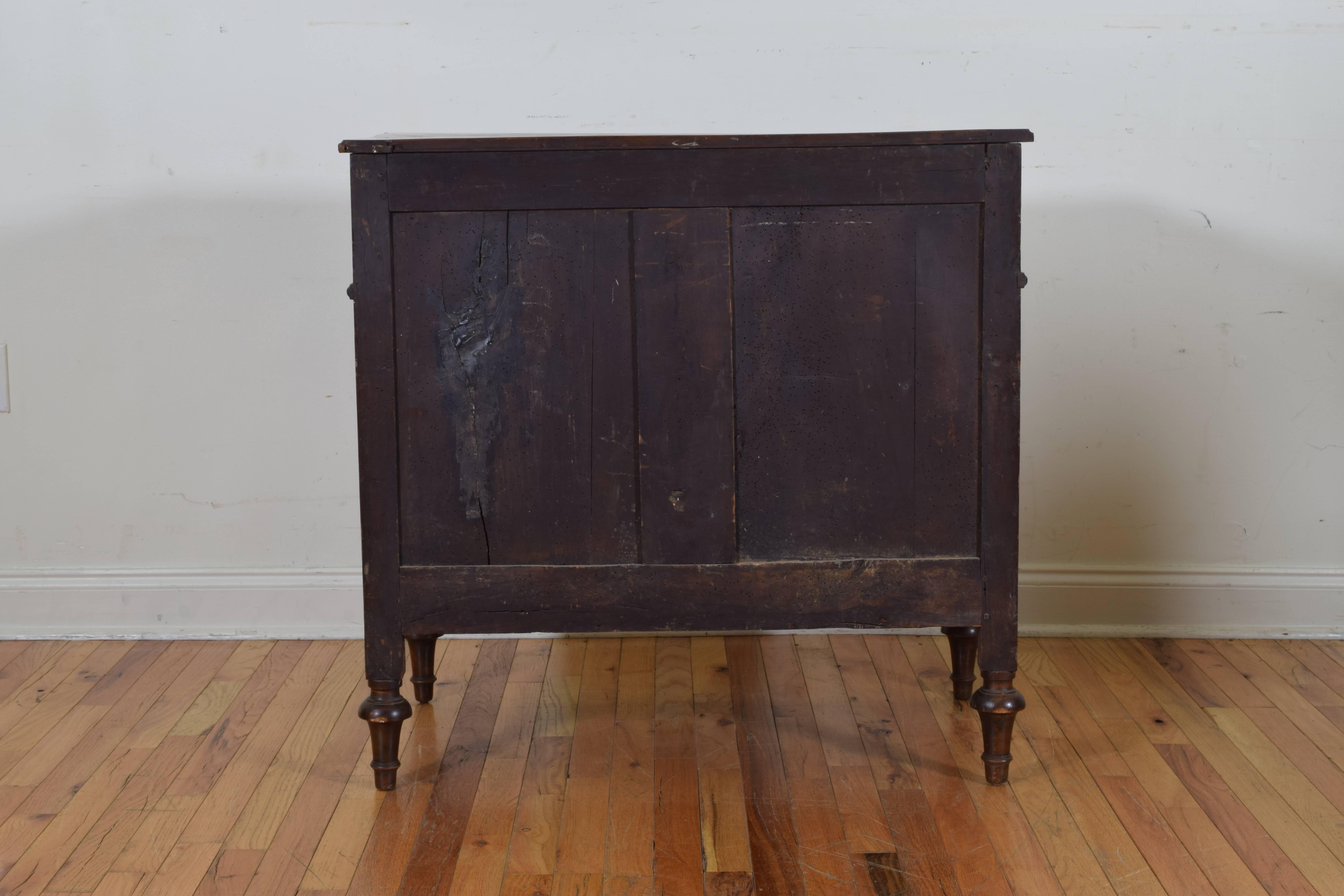 French Walnut Louis XVI Petite Three-Drawer Commode Late 18th-Early 19th Century 5