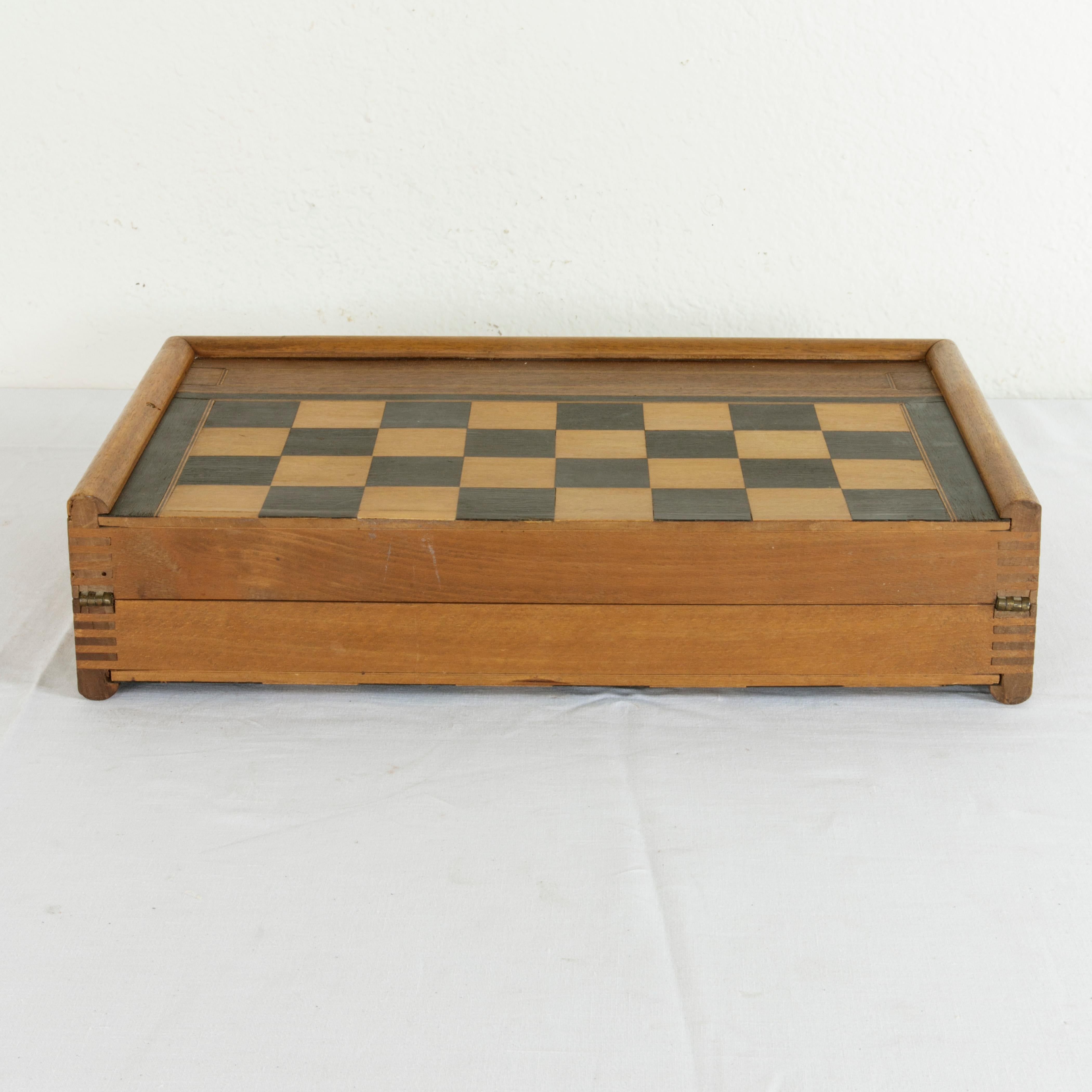 Walnut Marquetry Folding Game Box, with Reverse Side Backgammon, circa 1900 In Good Condition In Fayetteville, AR