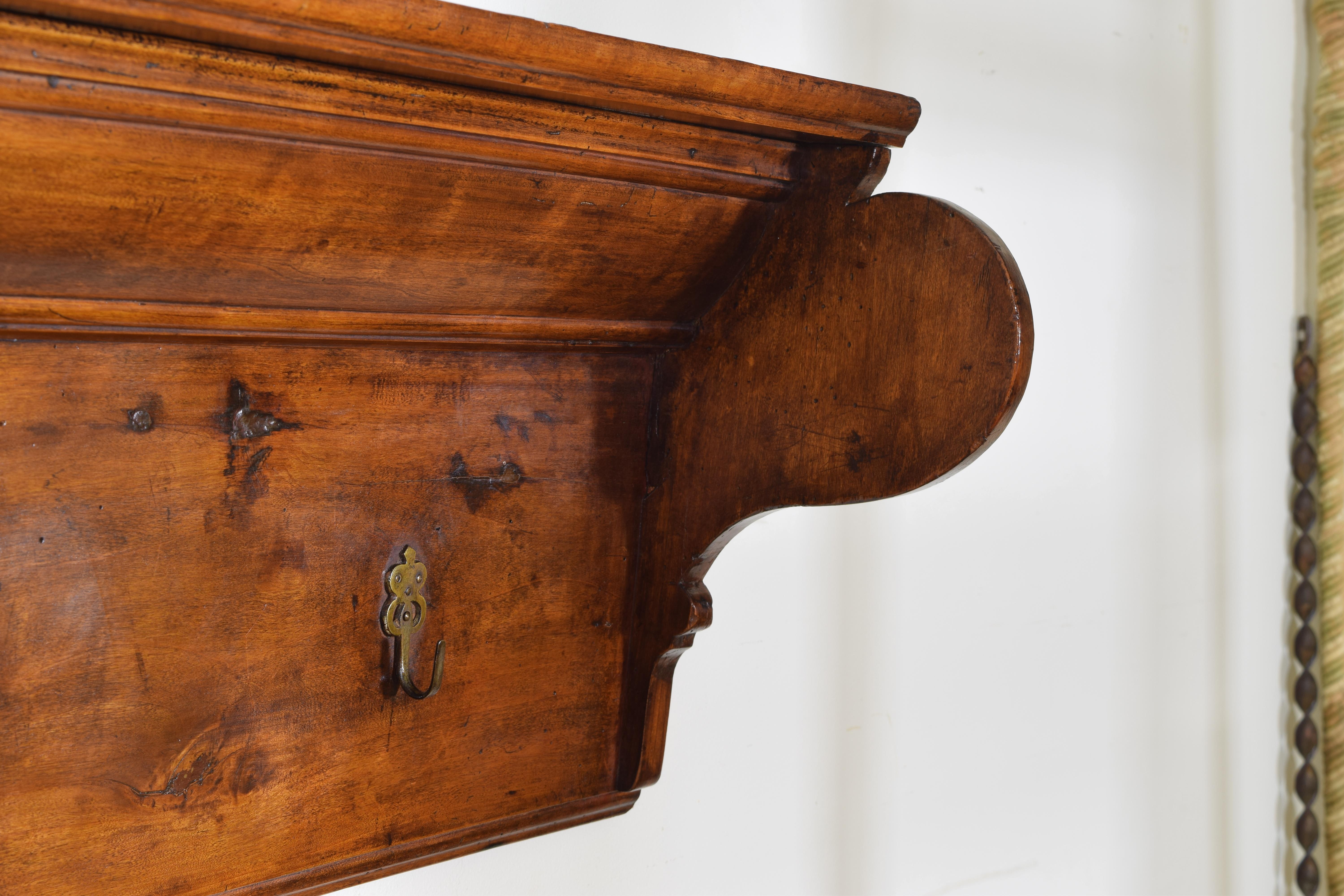 French Walnut Mid-19th Century Hanging Rack / Plate Display / Shelf In Excellent Condition In Atlanta, GA