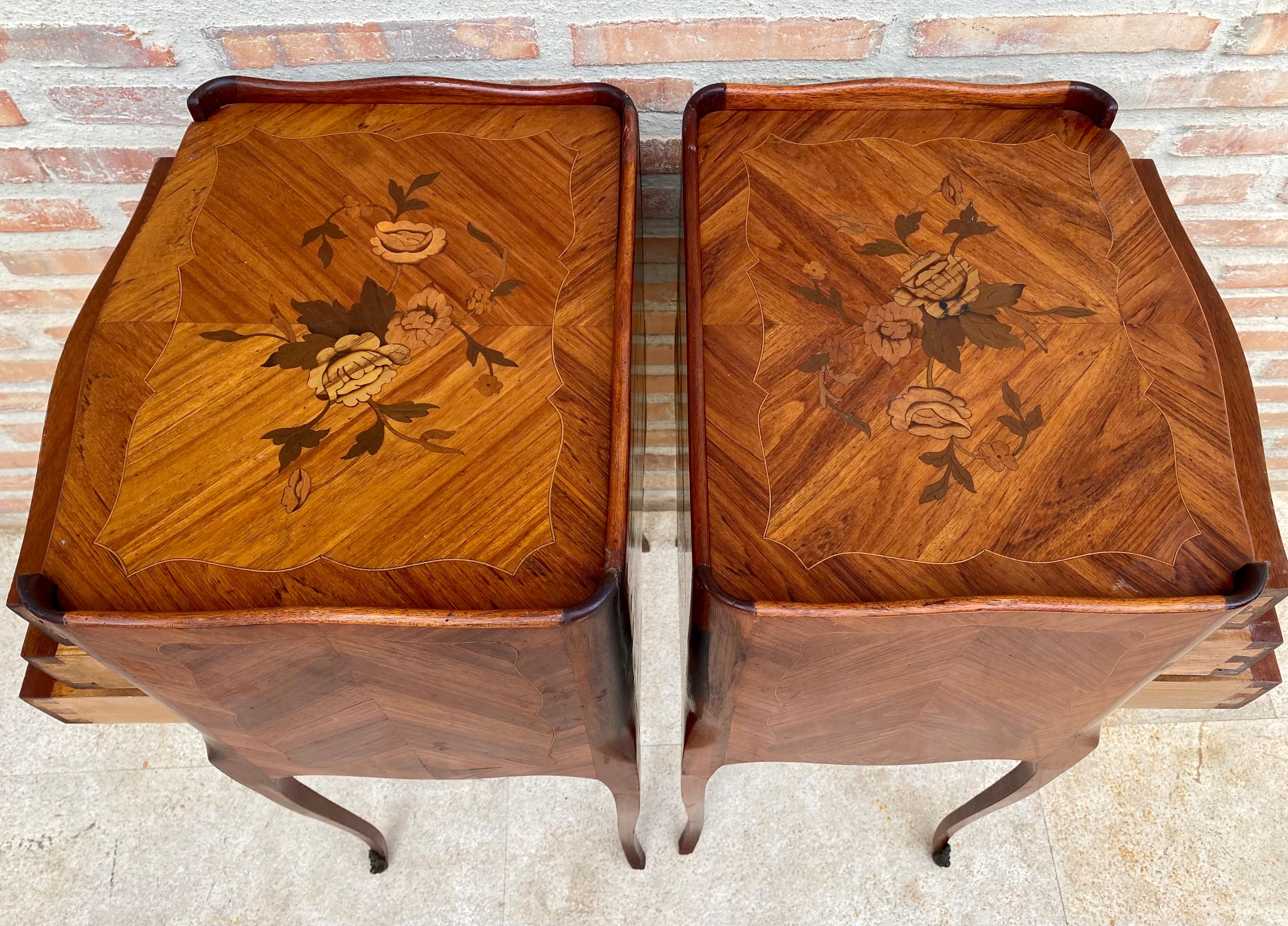 French Walnut Nightstands with Three Drawers, 1940s, Set of 2 1