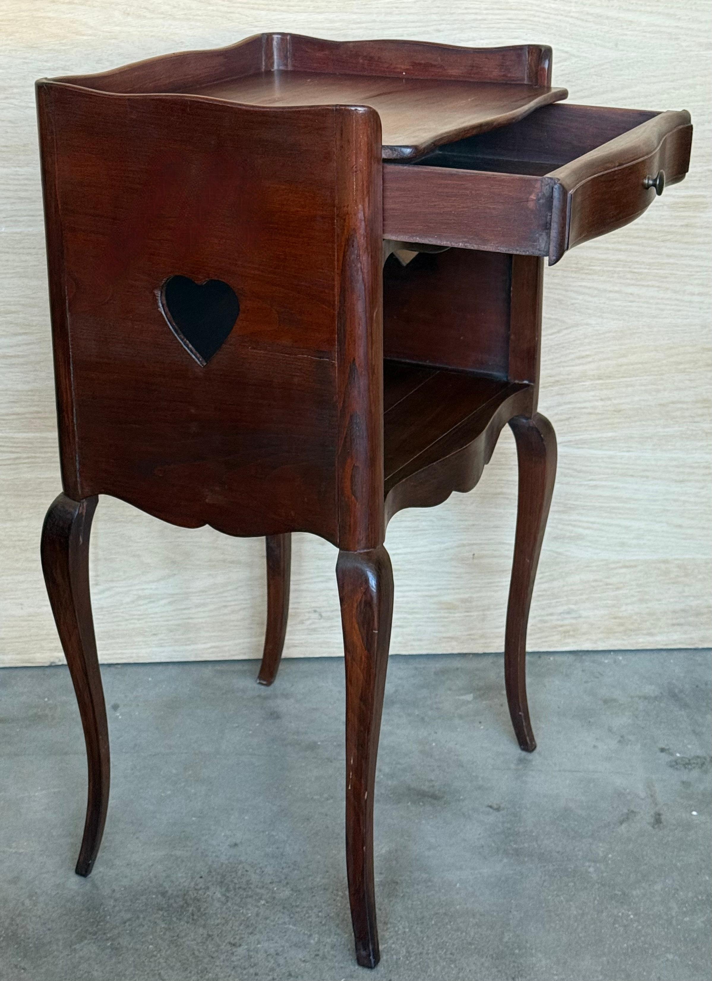 French Walnut Pair of Nightstands with Heart Open Shelf / Three Drawers For Sale 4