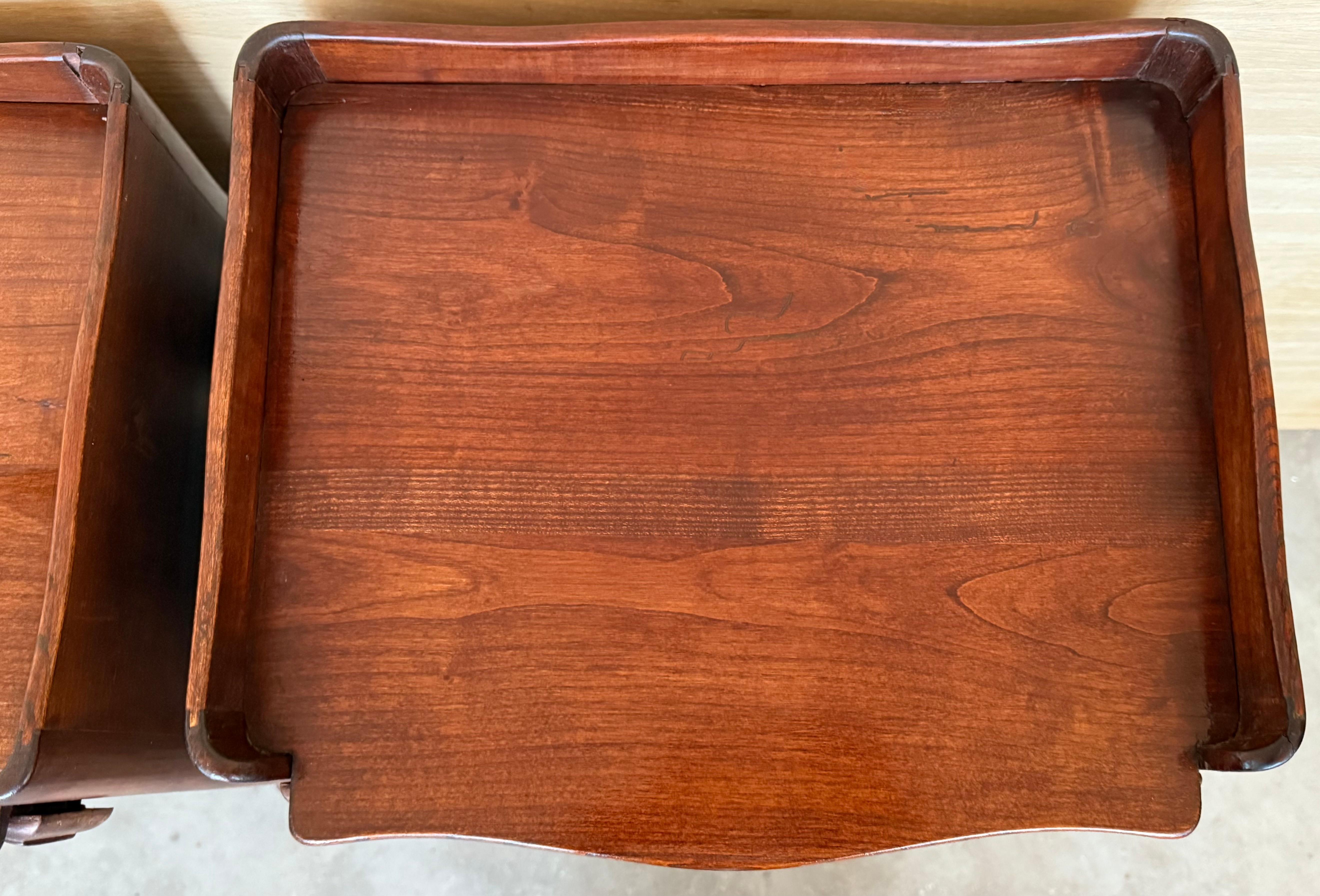 French Walnut Pair of Nightstands with Heart Open Shelf / Three Drawers For Sale 5