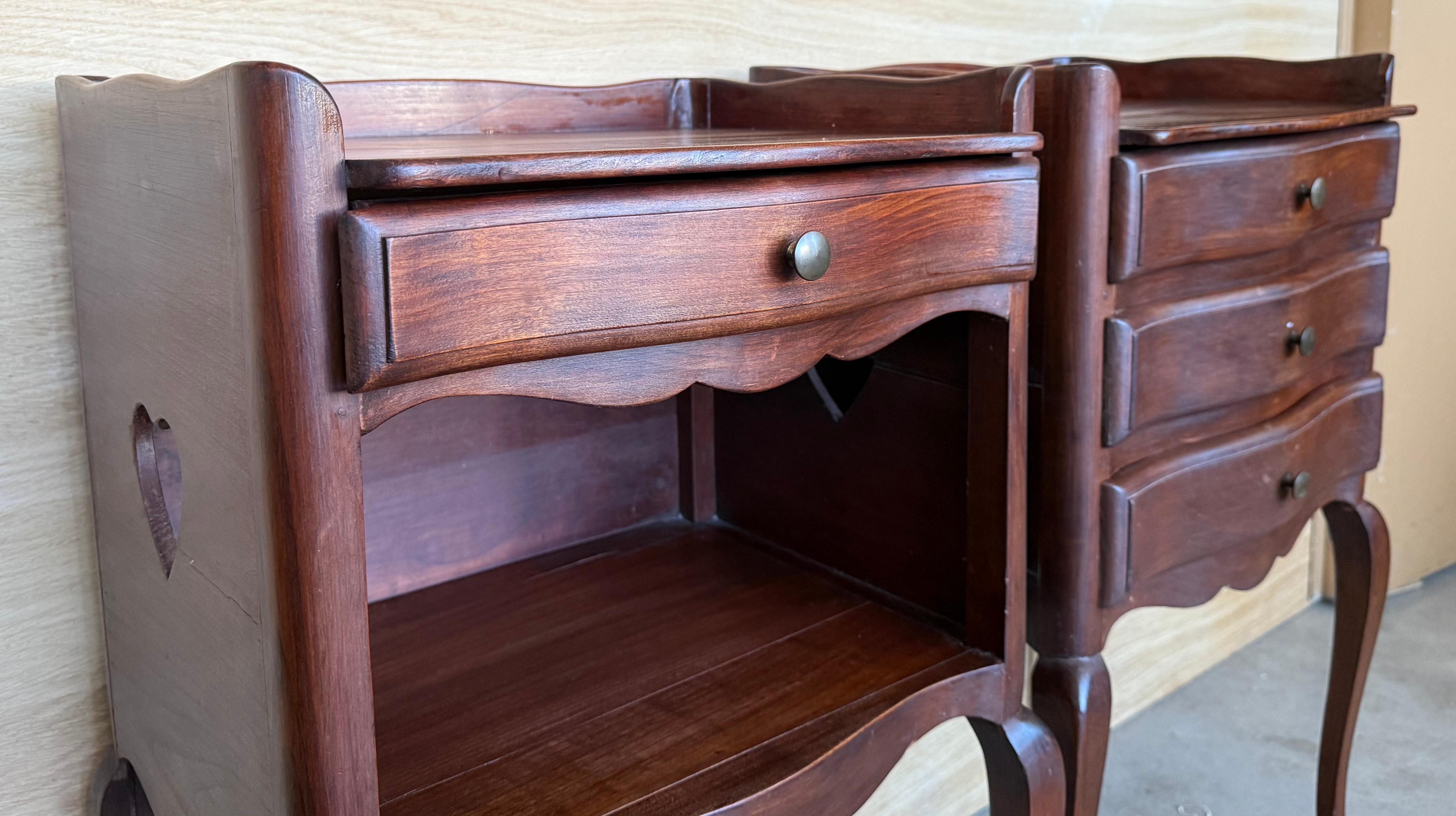 French Walnut Pair of Nightstands with Heart Open Shelf / Three Drawers For Sale 6
